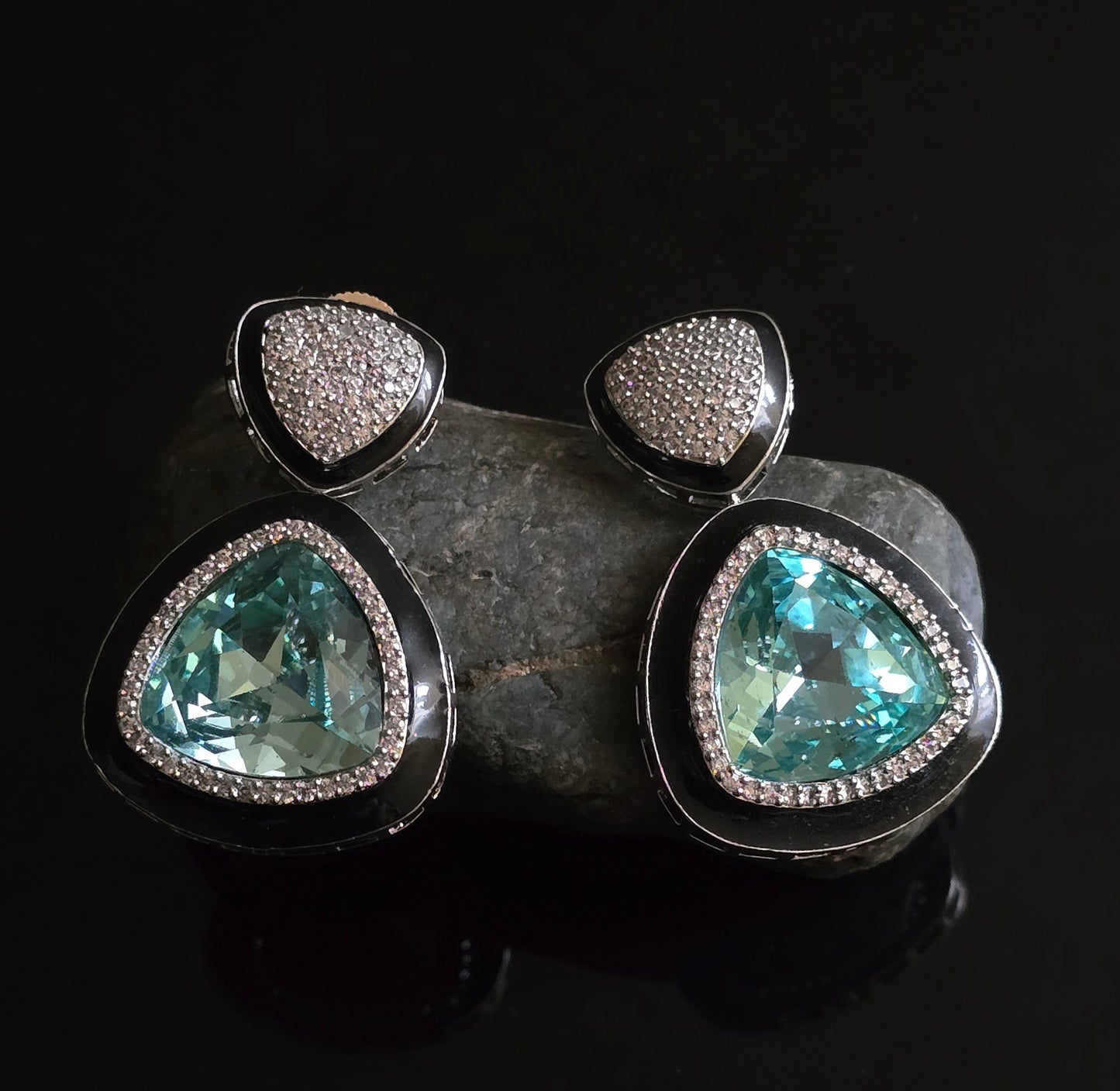 Naomi Crystal Pendant Set