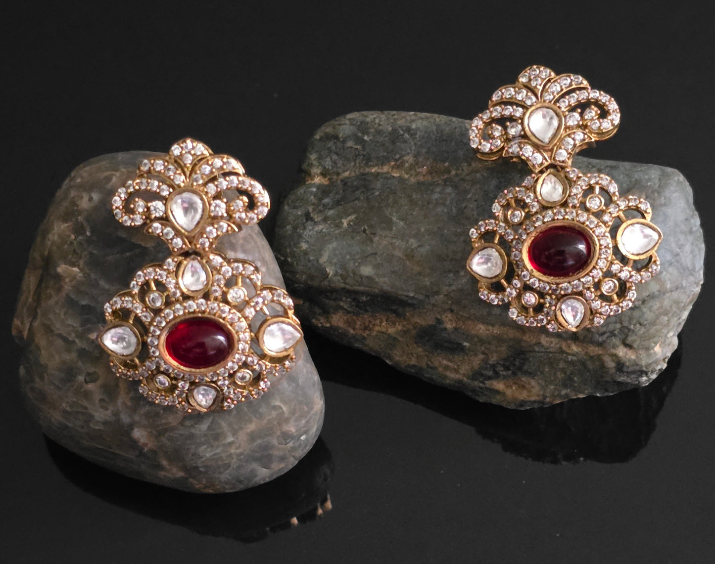 Clementine Navratan Stone Necklace Set
