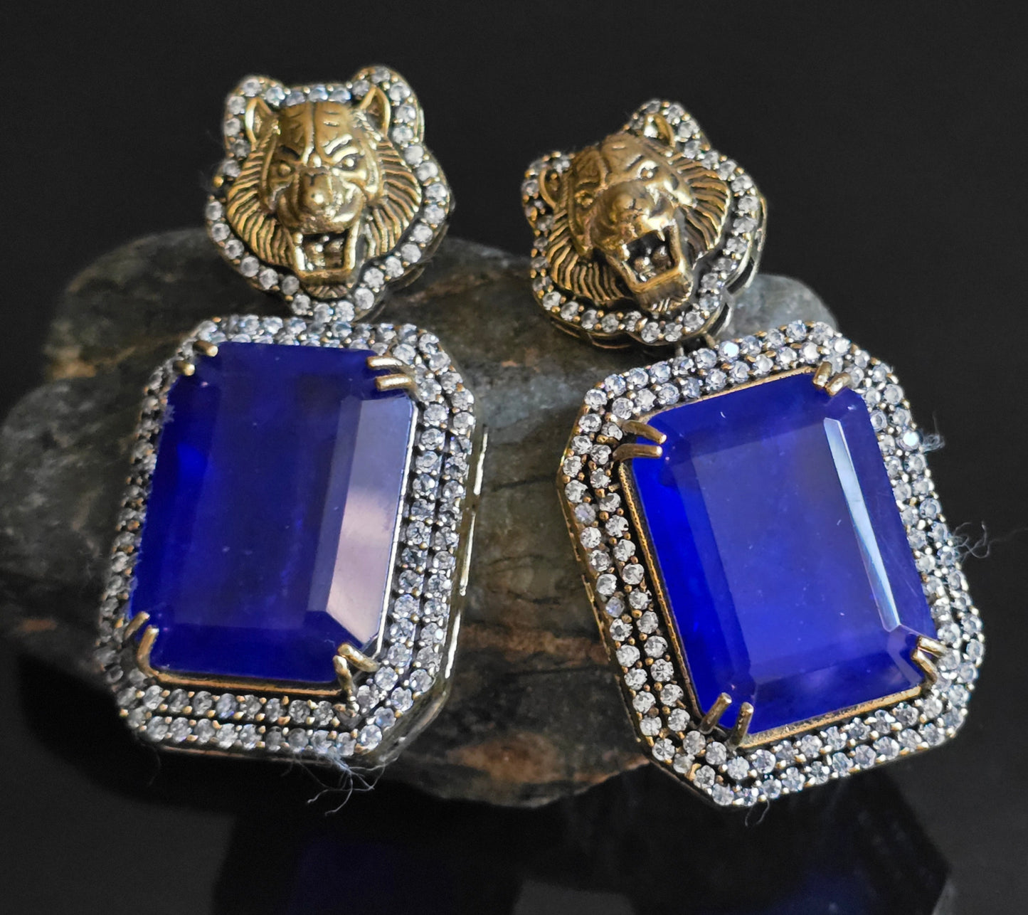 Doublet Stone Chain Pendant