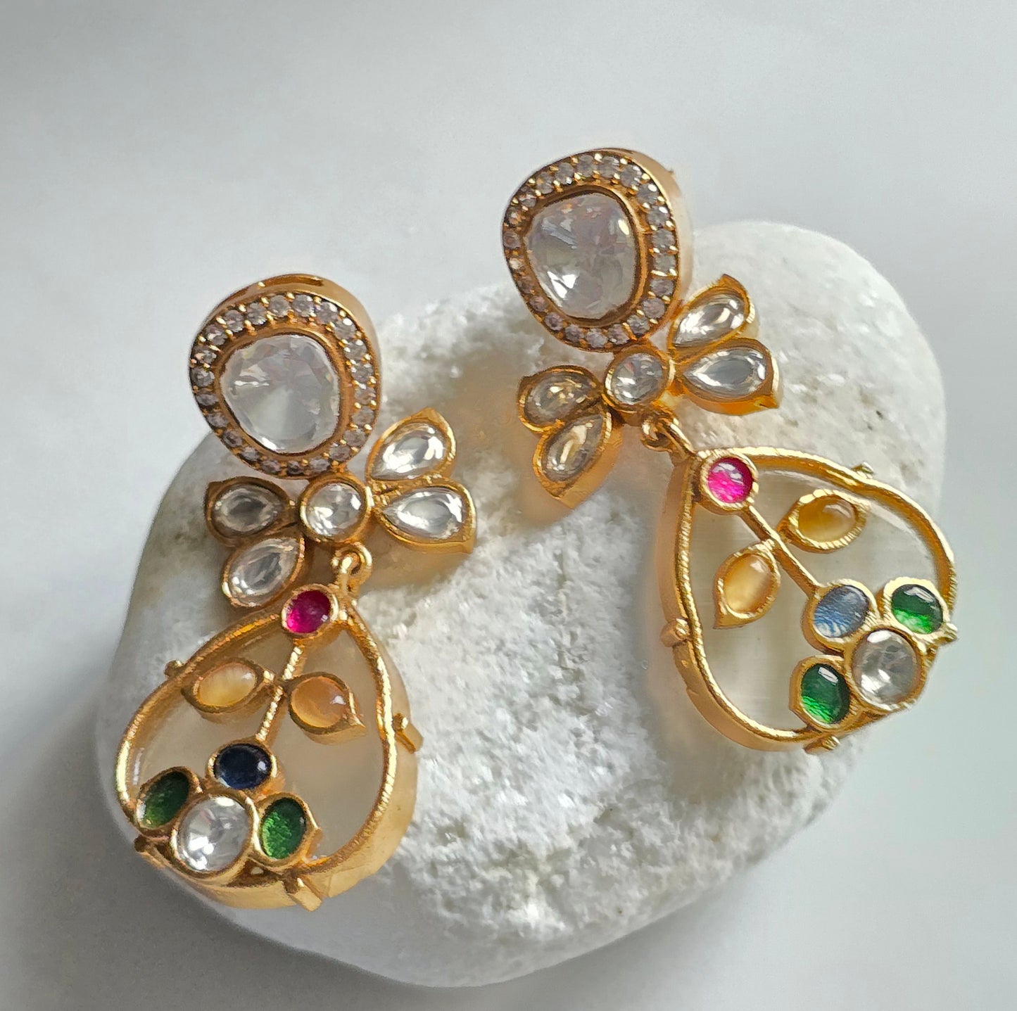 Kate Handcrafted Polki Necklace Set with Inlay art