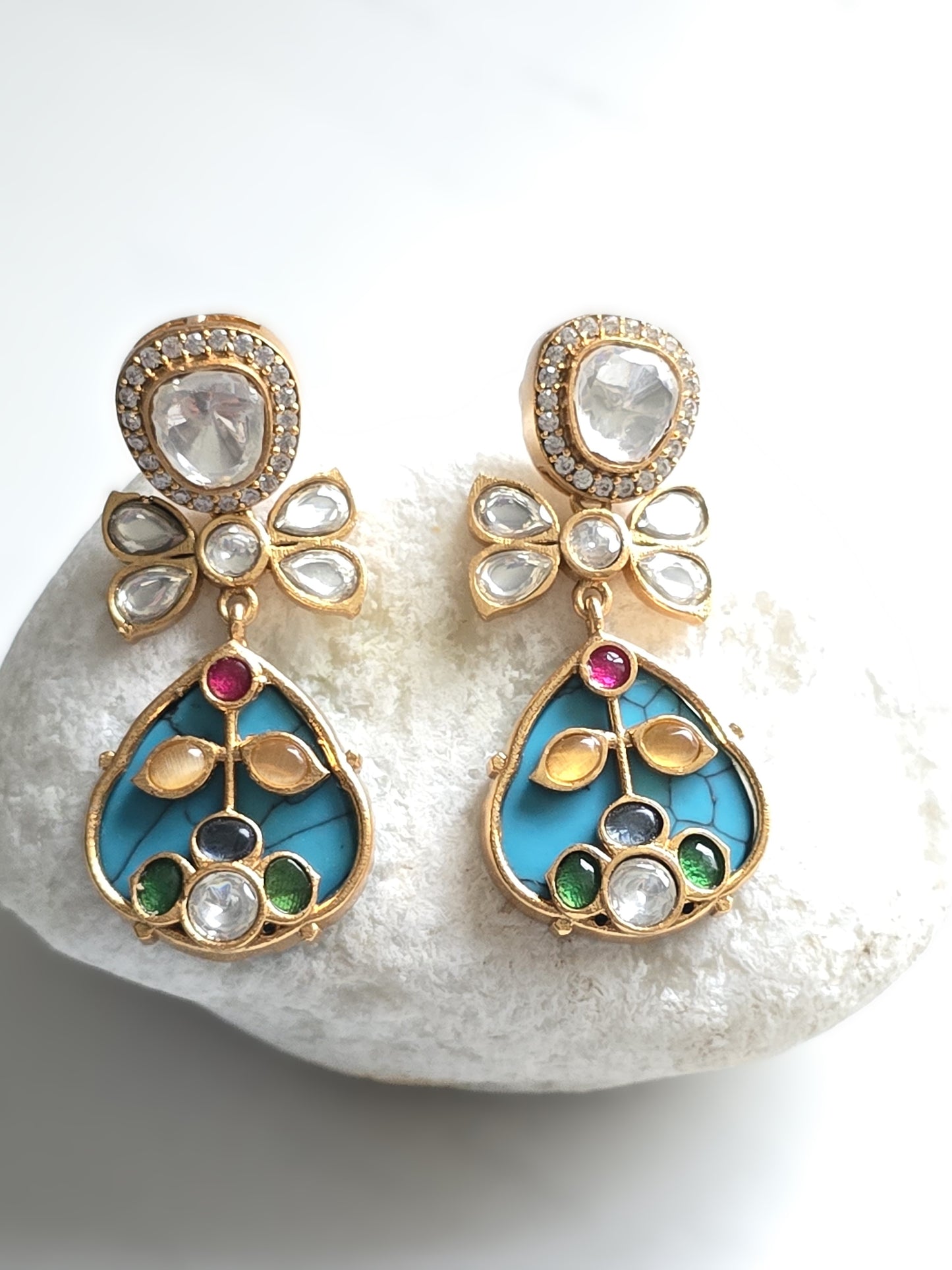 Kate Handcrafted Polki Necklace Set with Inlay art