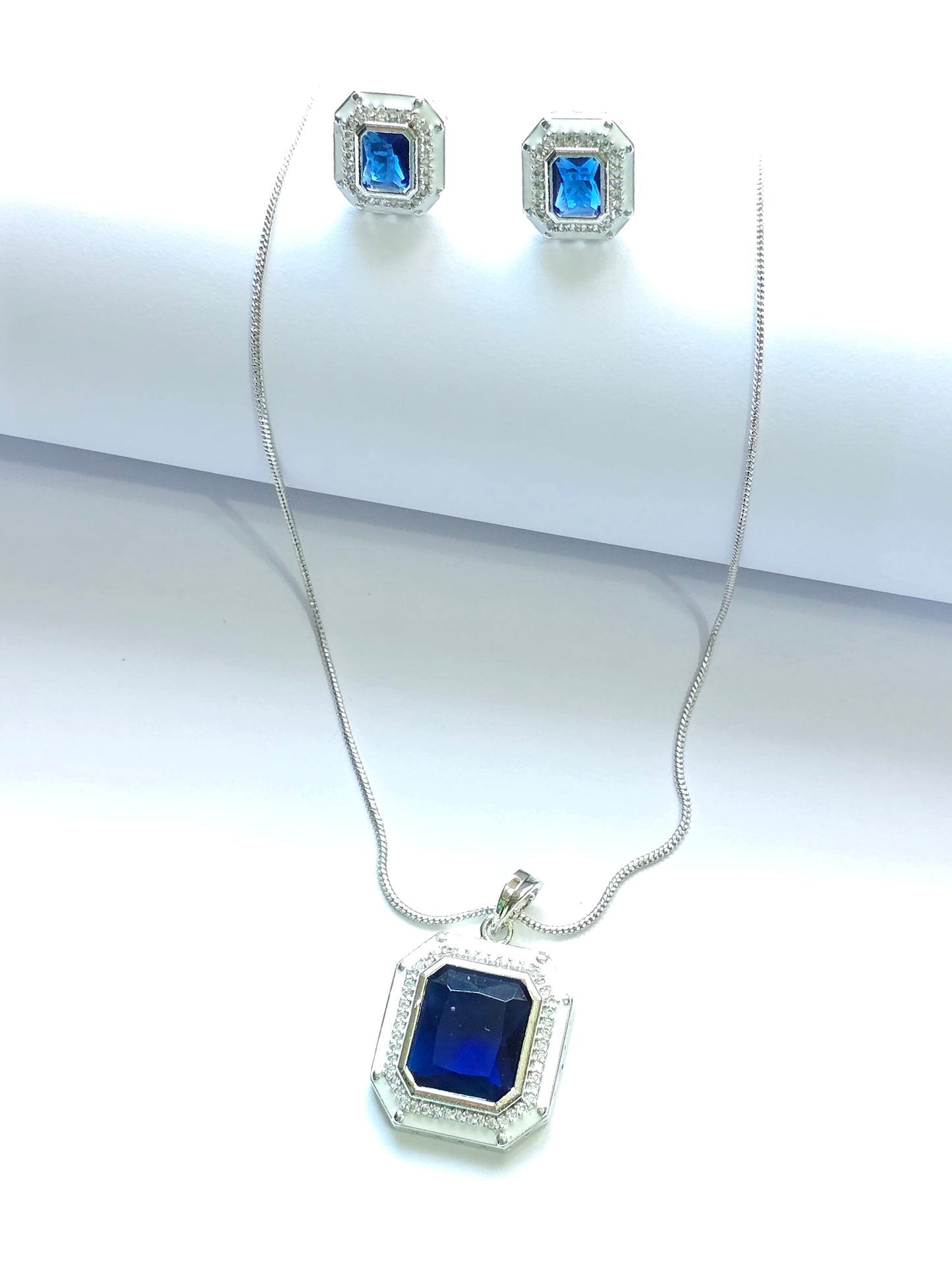 Crystal Pendant Set with Enamel