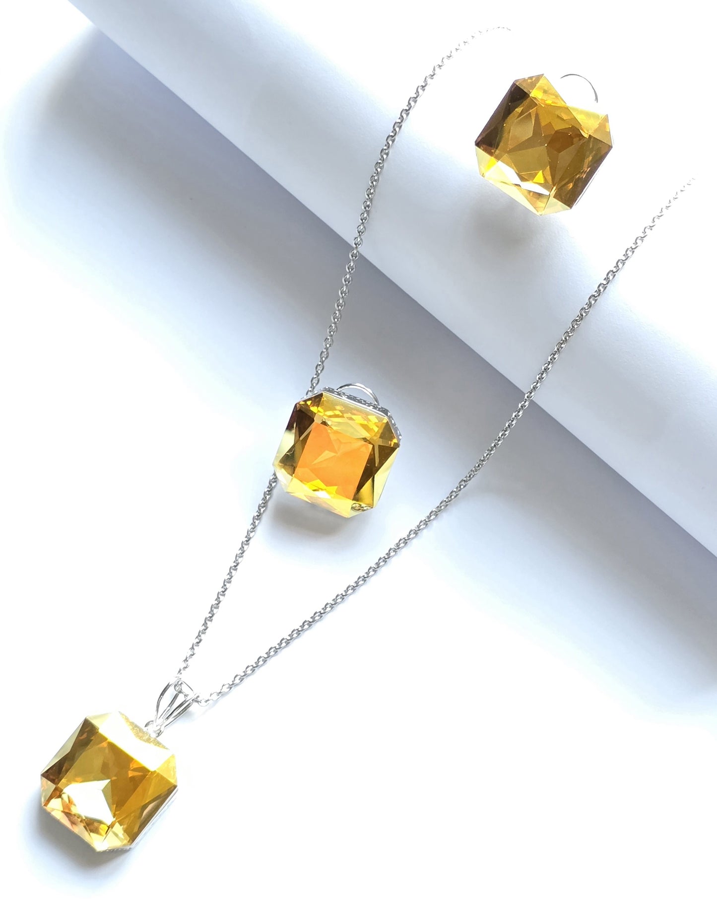 Rosalind Giant Crystal Pendant Set