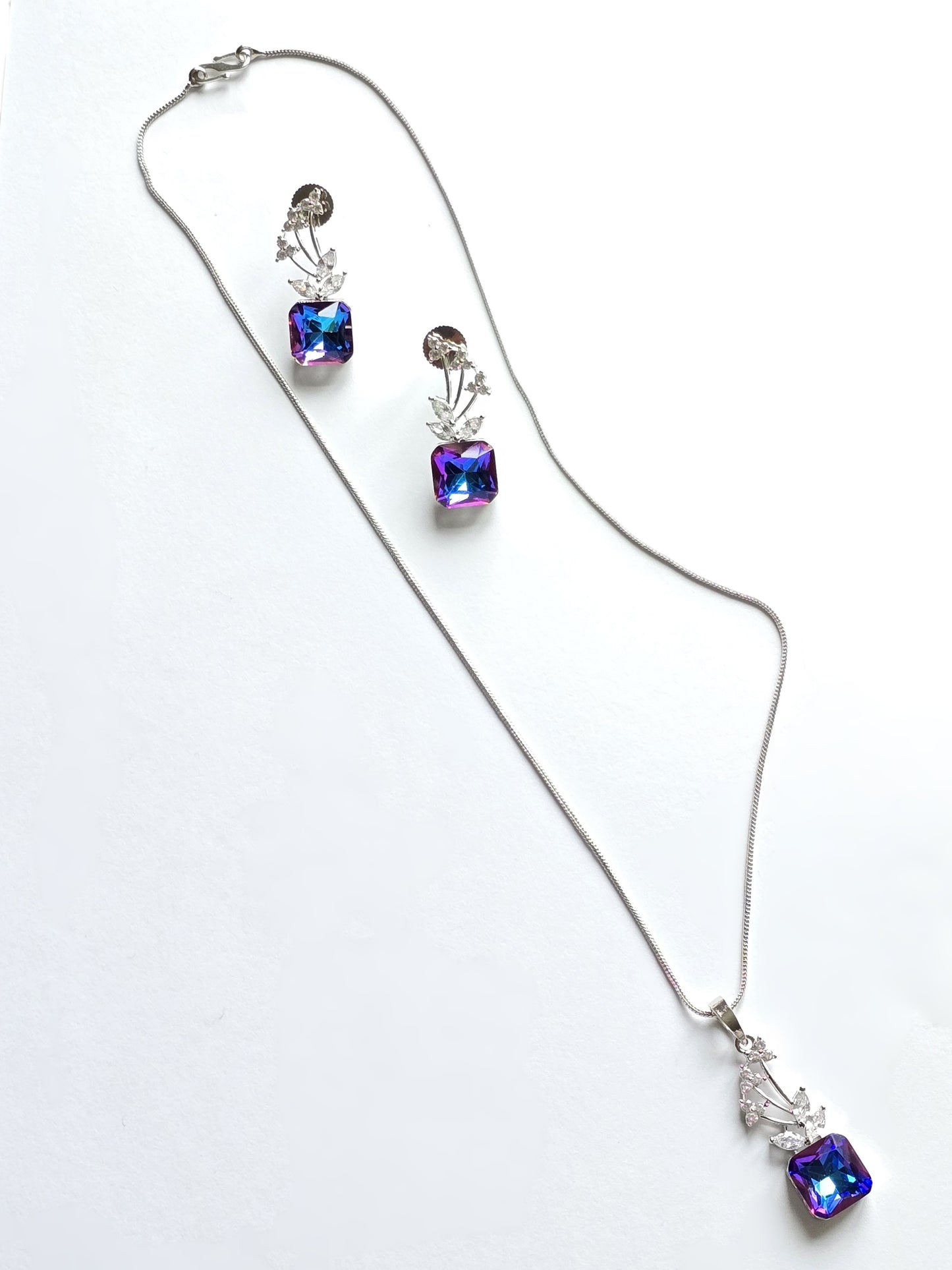 Cubic Zircon Magical Crystal Pendant Set