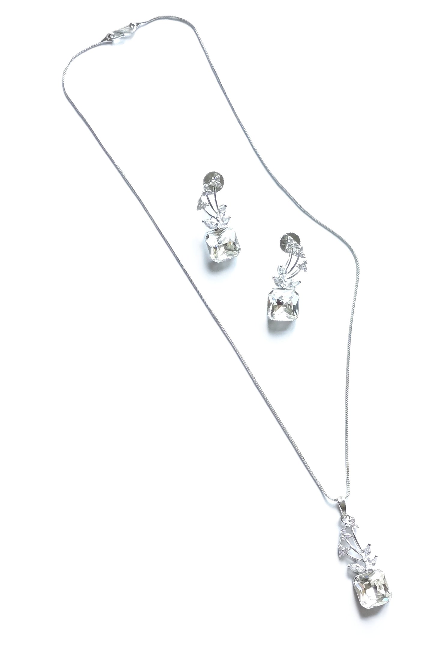 Cubic Zircon Magical Crystal Pendant Set