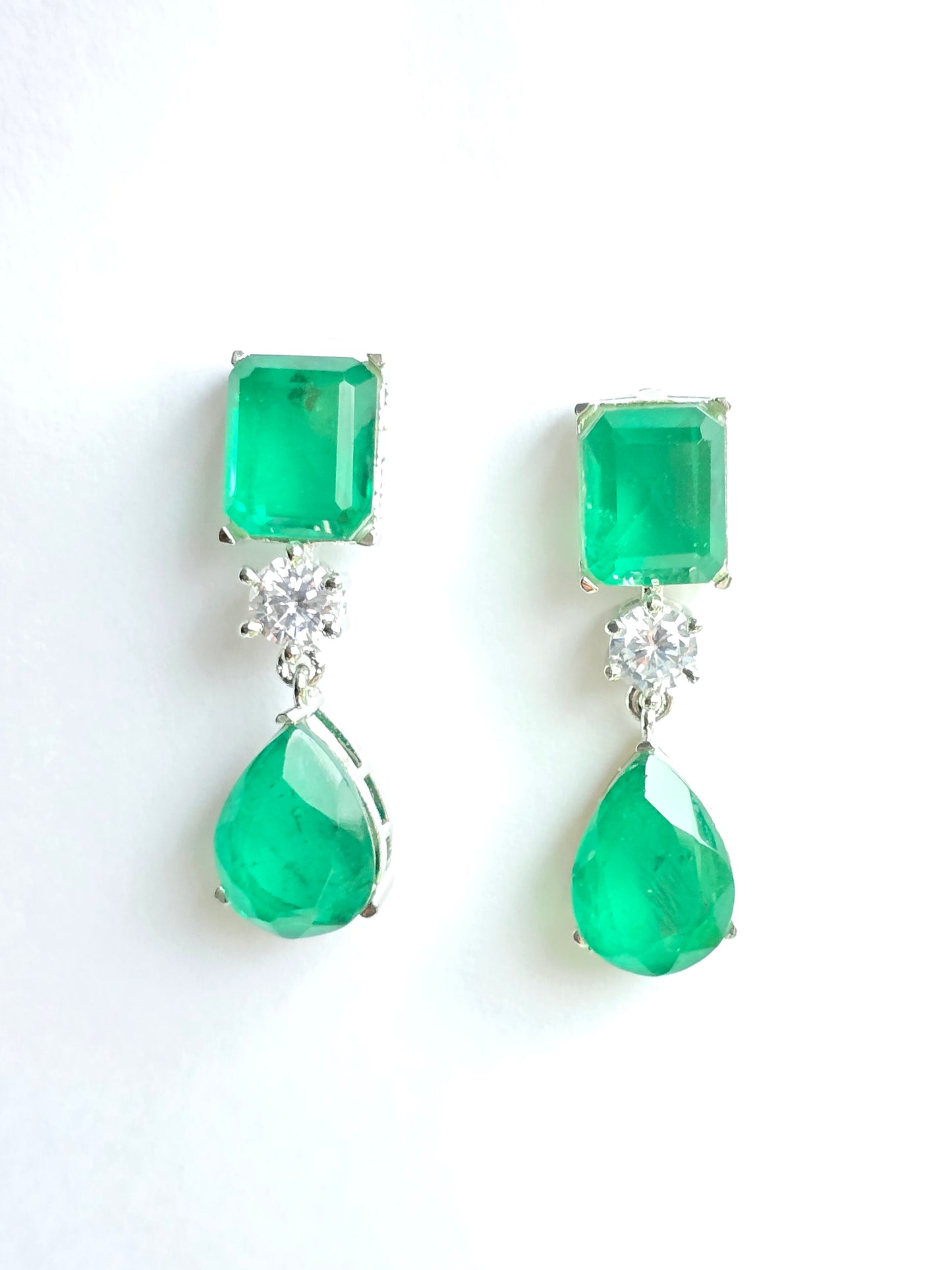 Ava Doublet Stone Pendant