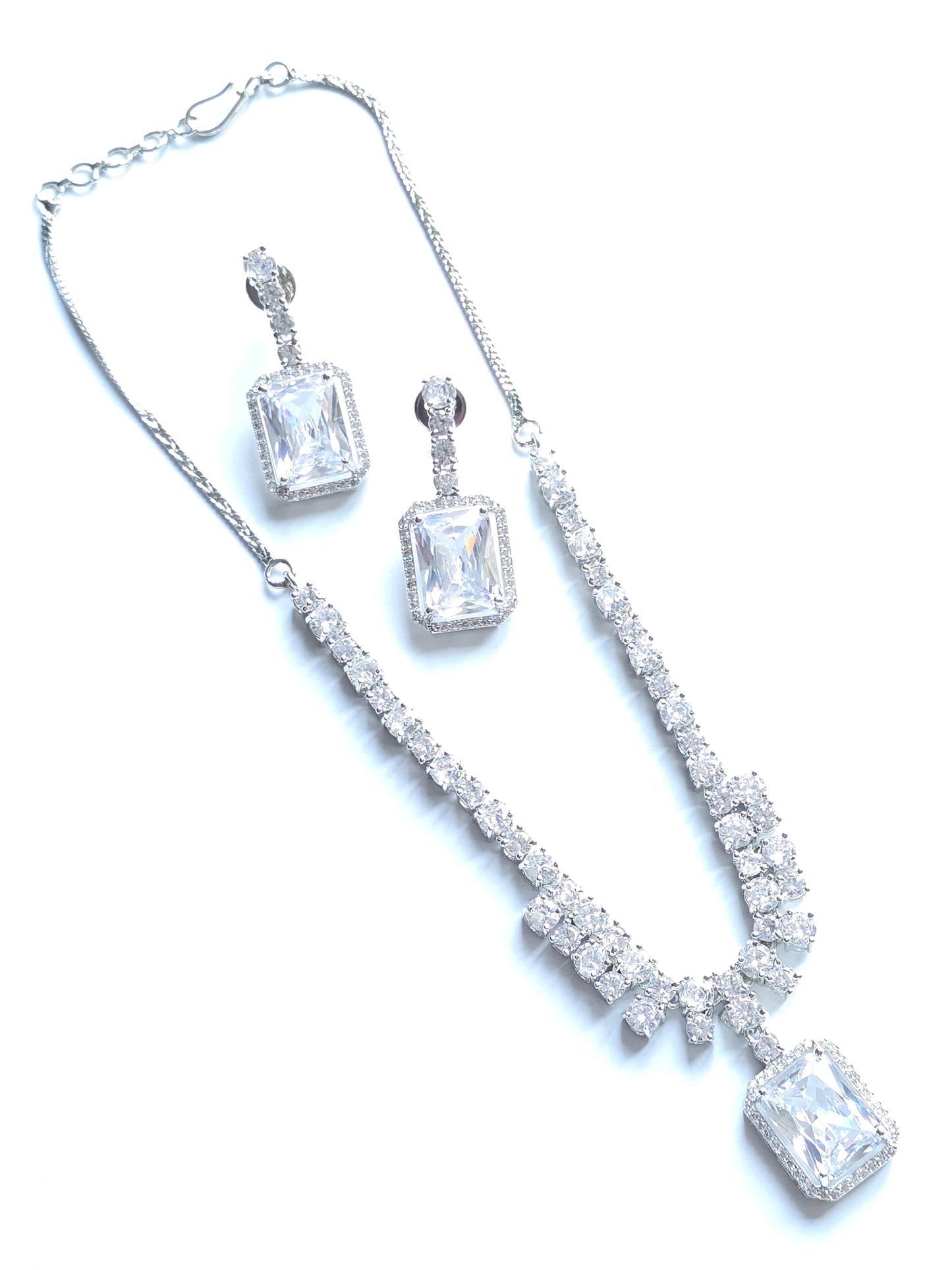 Isabel Crystal Necklace Set