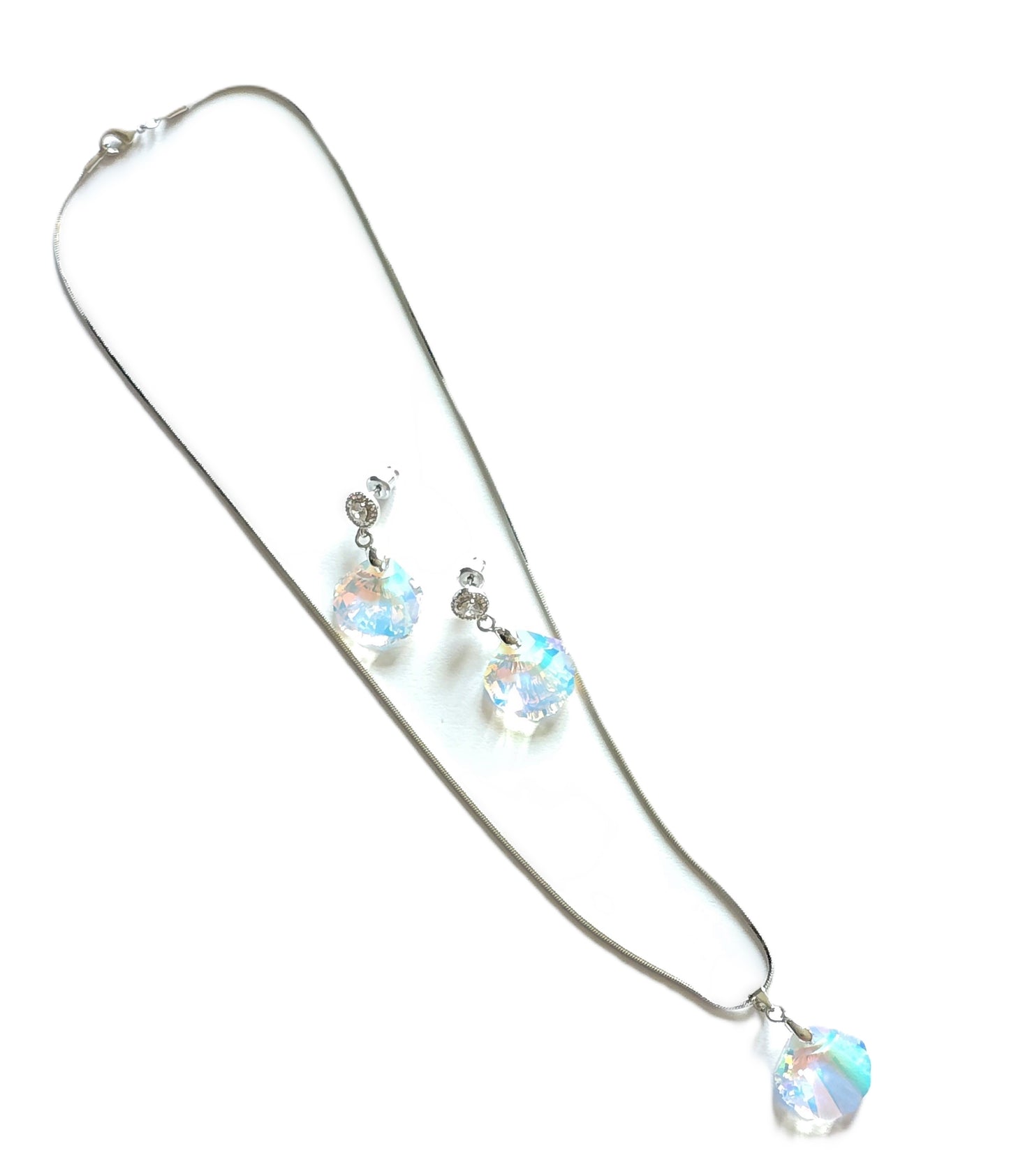 Amy-Mystic Seashell Crystal Pendant Set