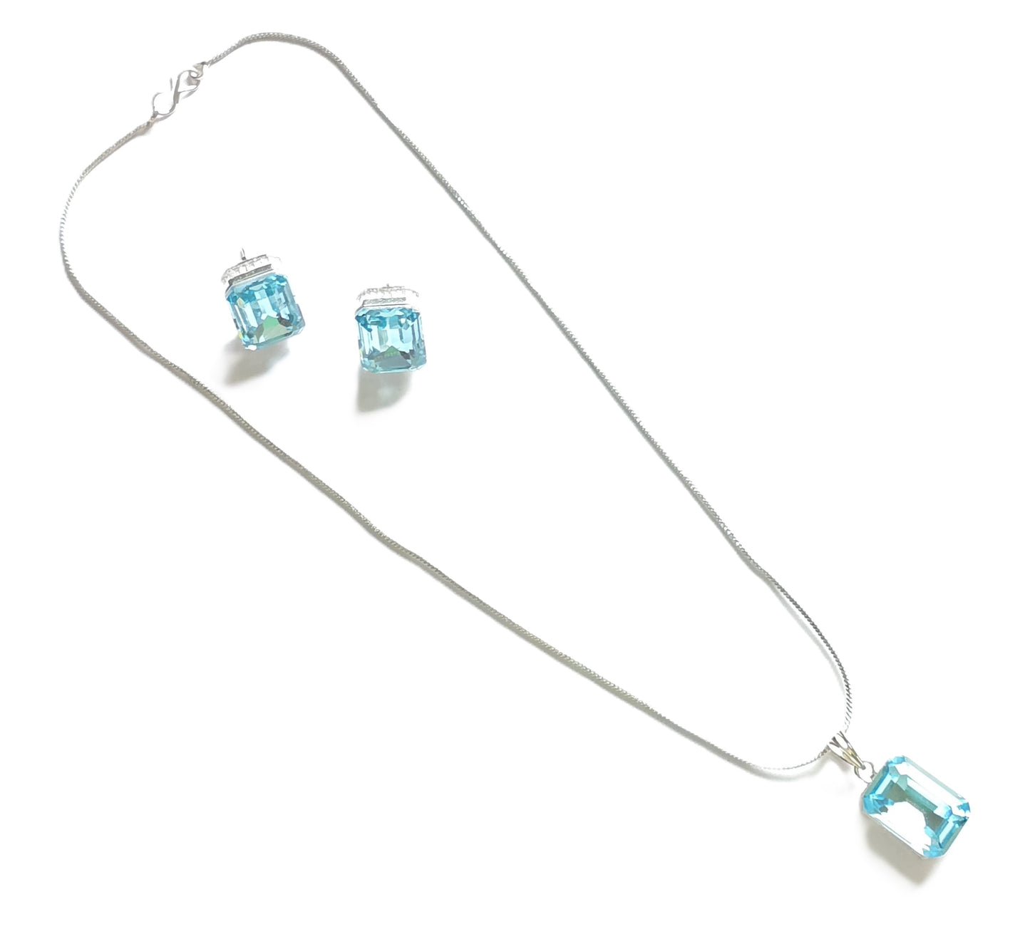 Kylie Crystal Chain Pendant Set