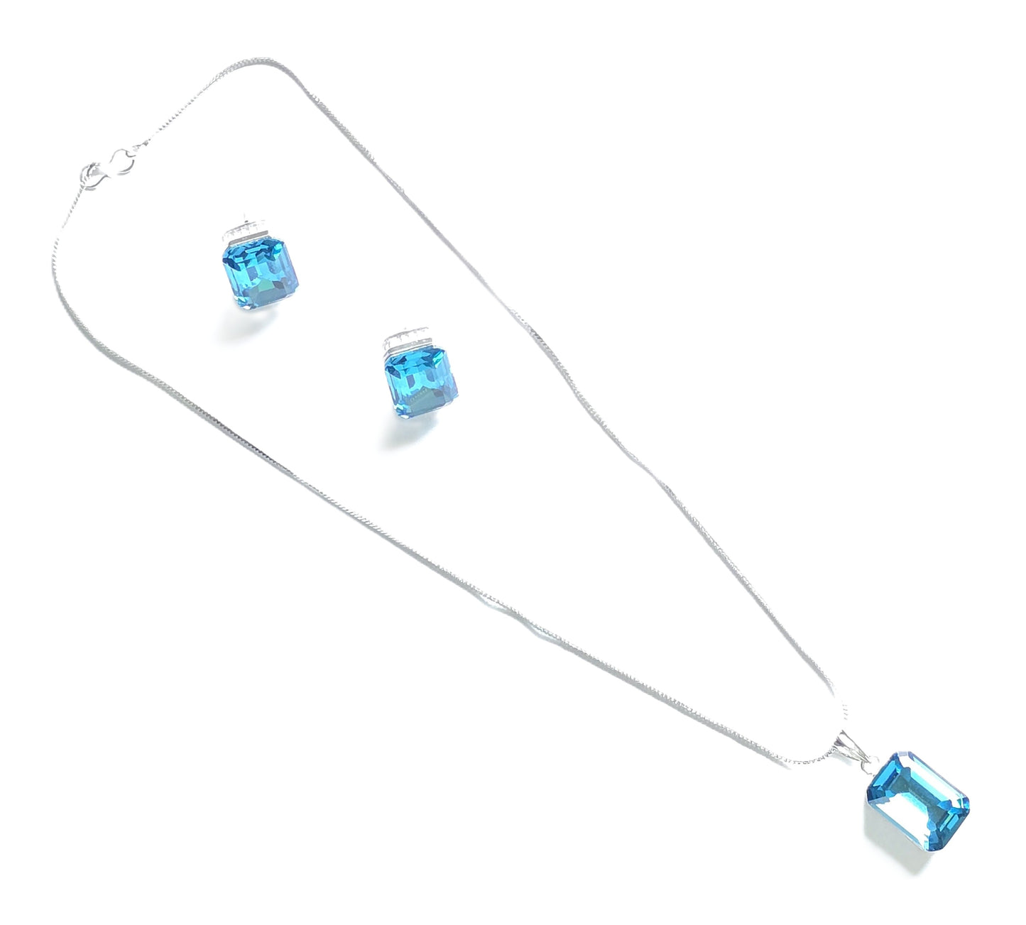 Kylie Crystal Chain Pendant Set