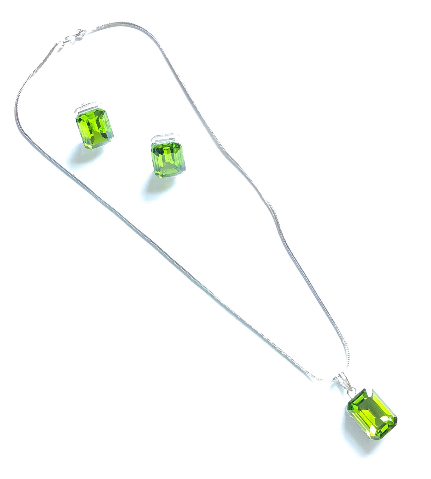 Kylie Crystal Chain Pendant Set