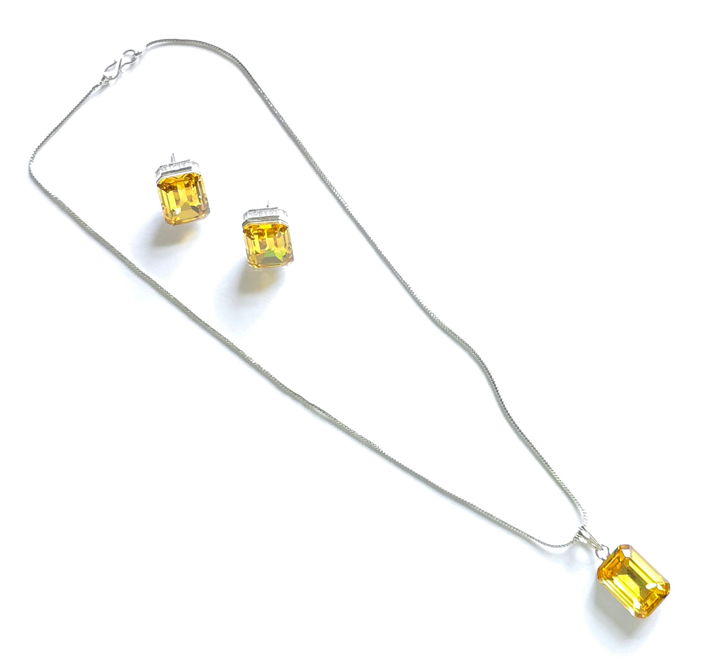 Kylie Crystal Chain Pendant Set