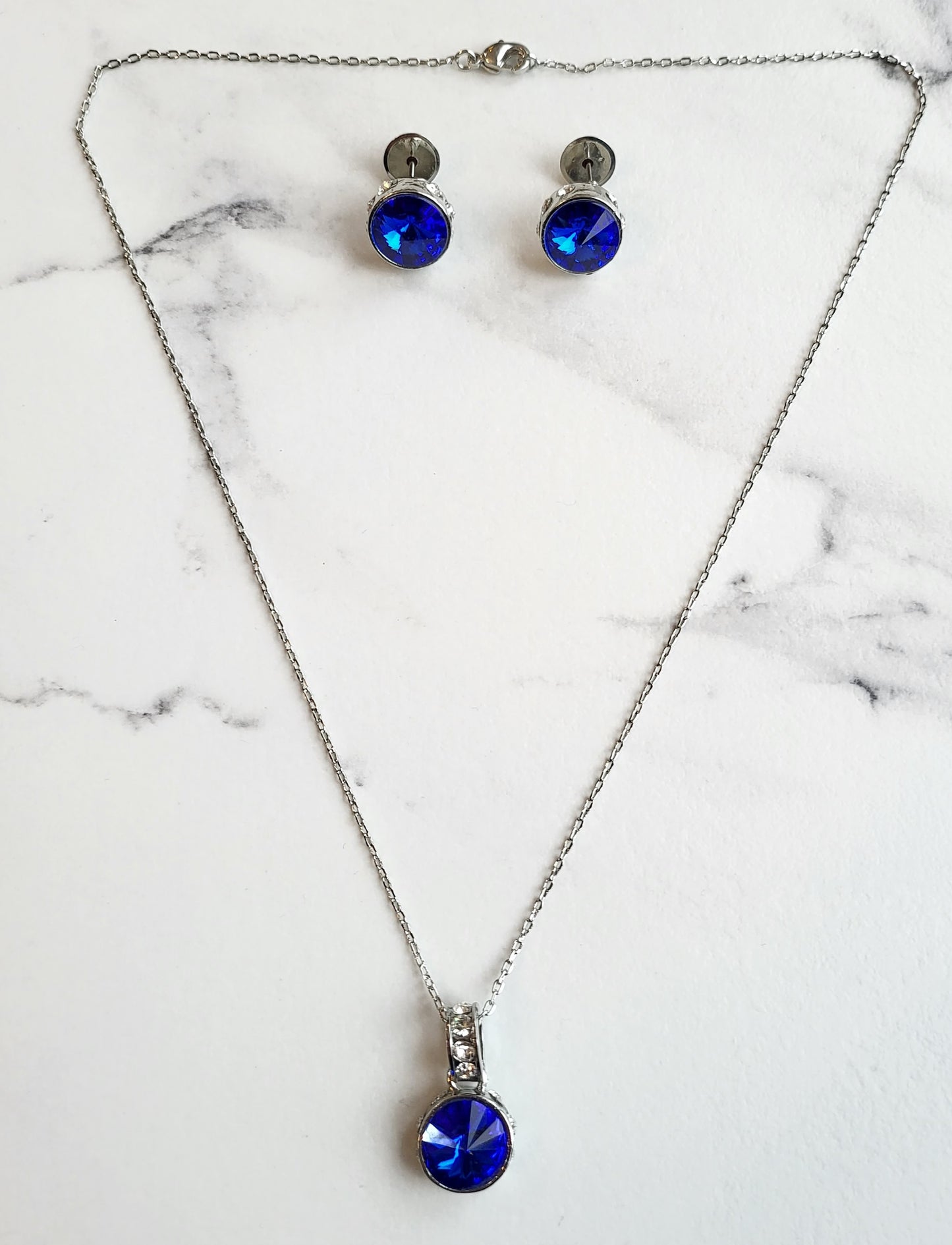 Primrose Solitaire Crystal Pendant Set
