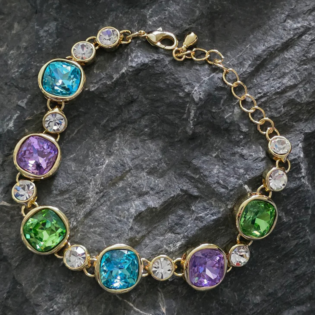 Crystal Bracelets: A Guide to Their Beauty, Benefits, and Meaning