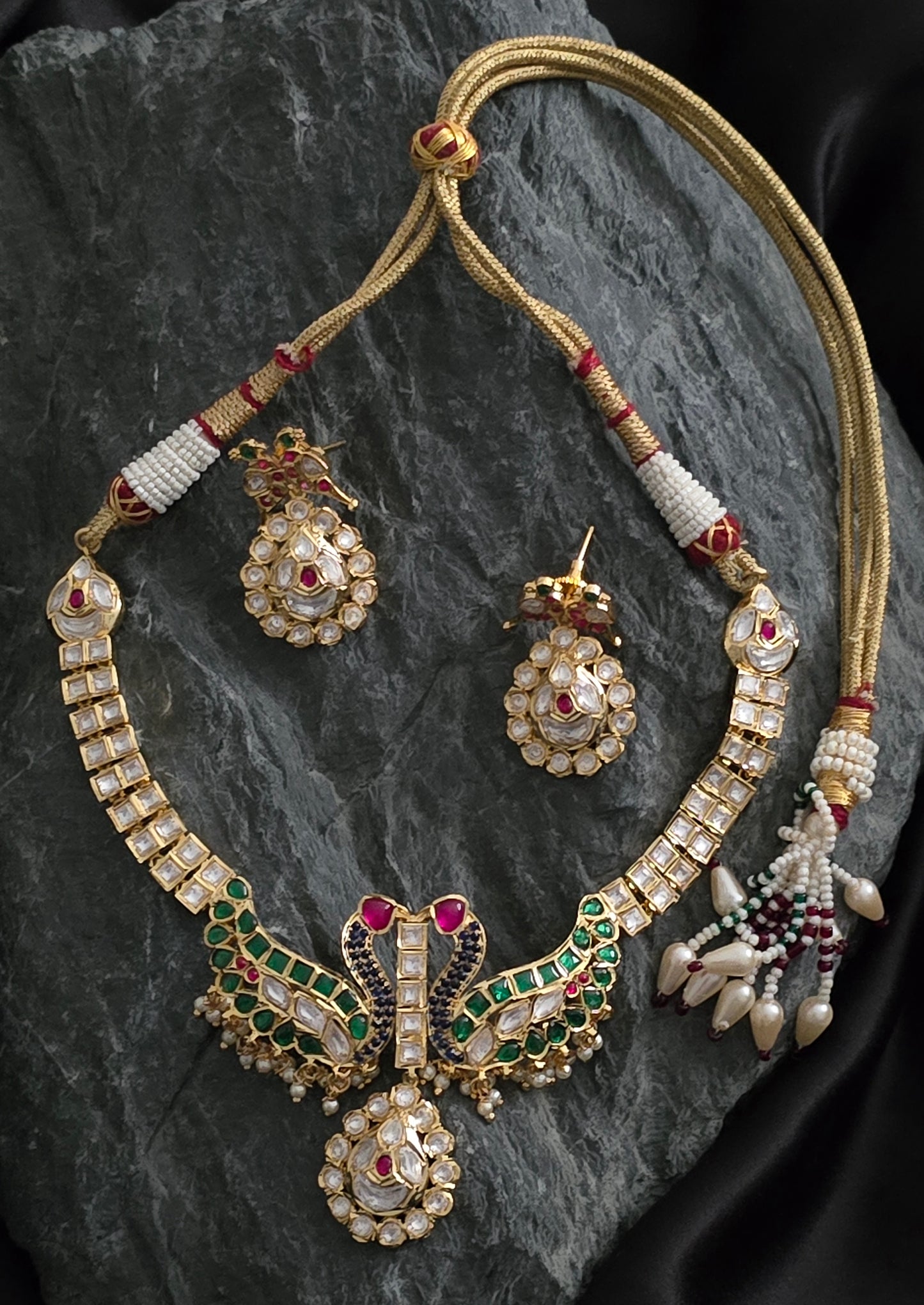 Amara Kundan Necklace Set