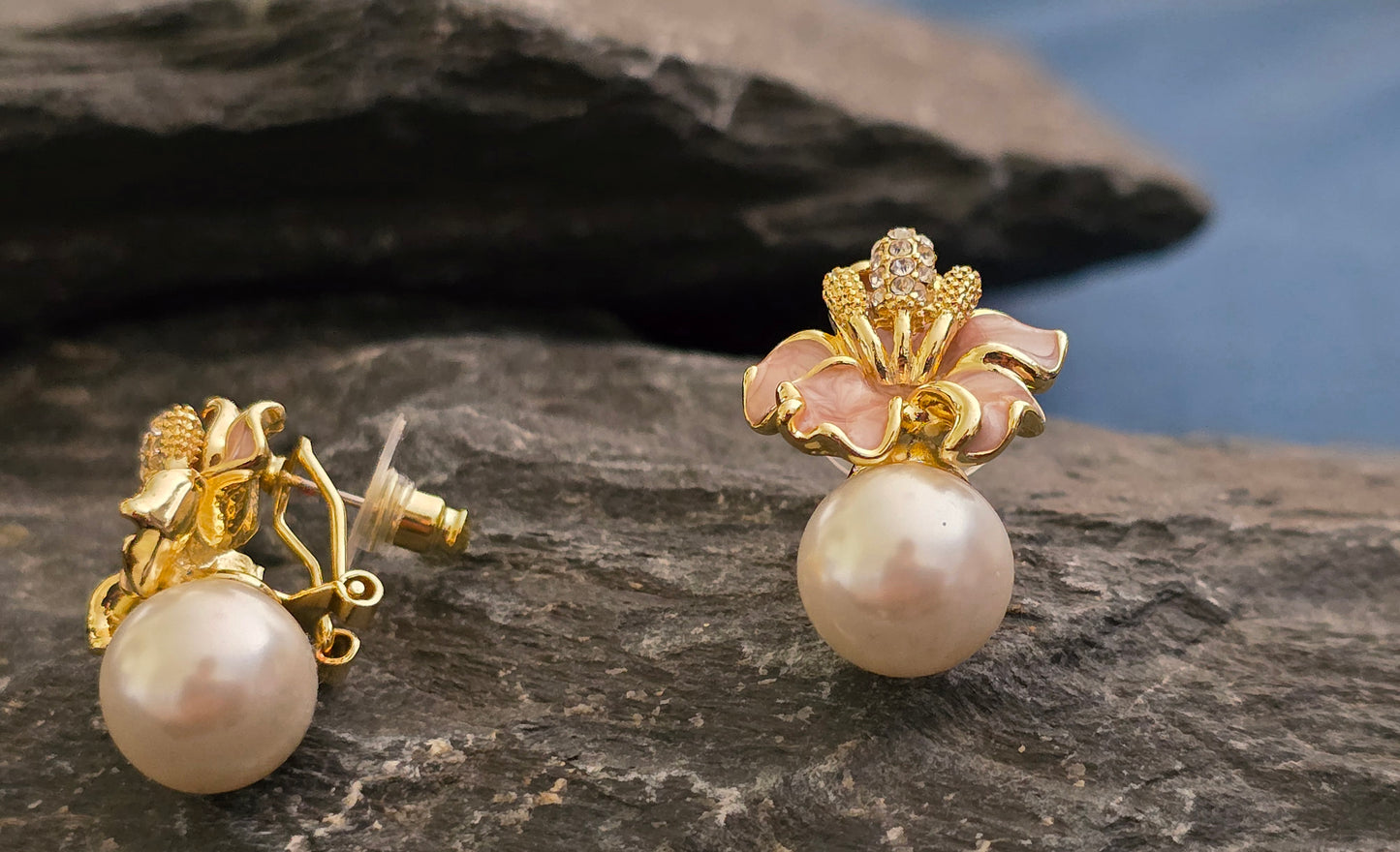 Maisie Floral Pearl Earrings