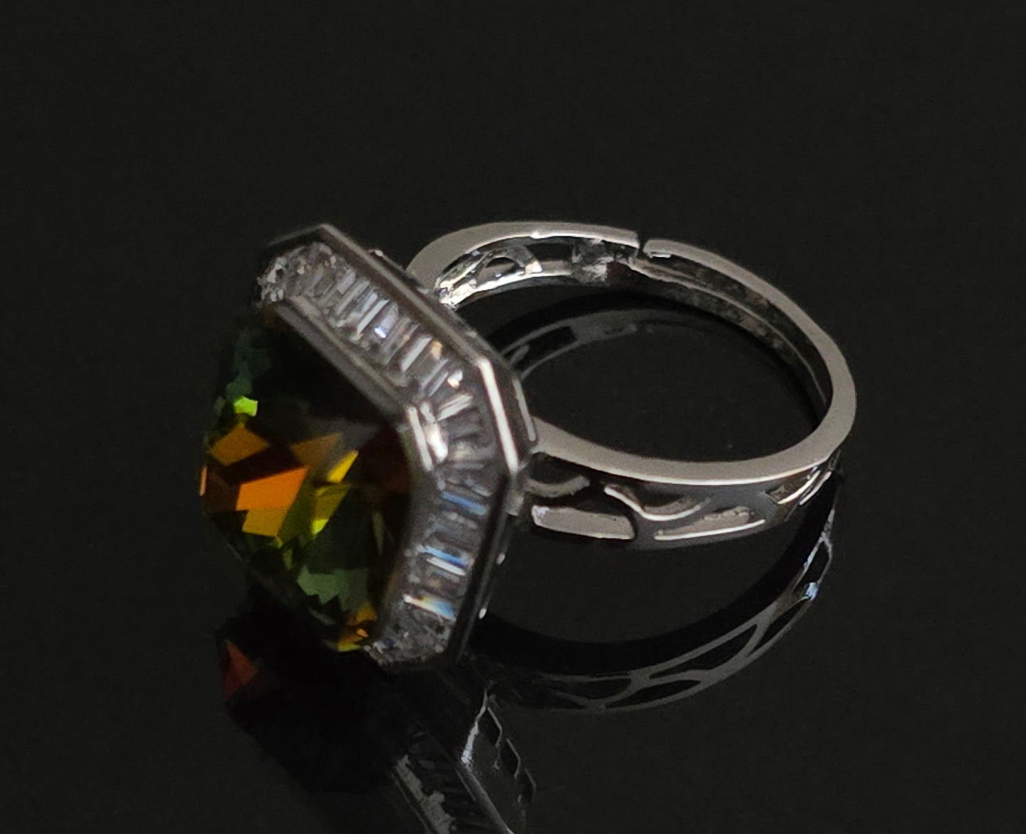 Clara Crystal Ring