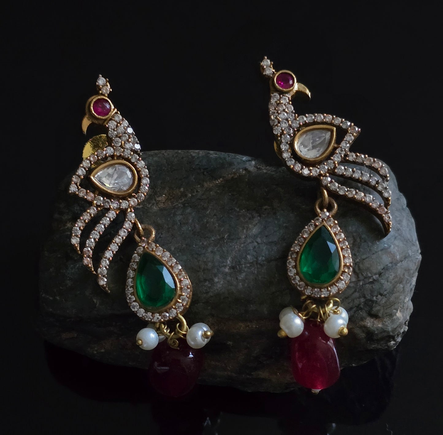 Nyssa Peacock Hydrobeads Necklace Set