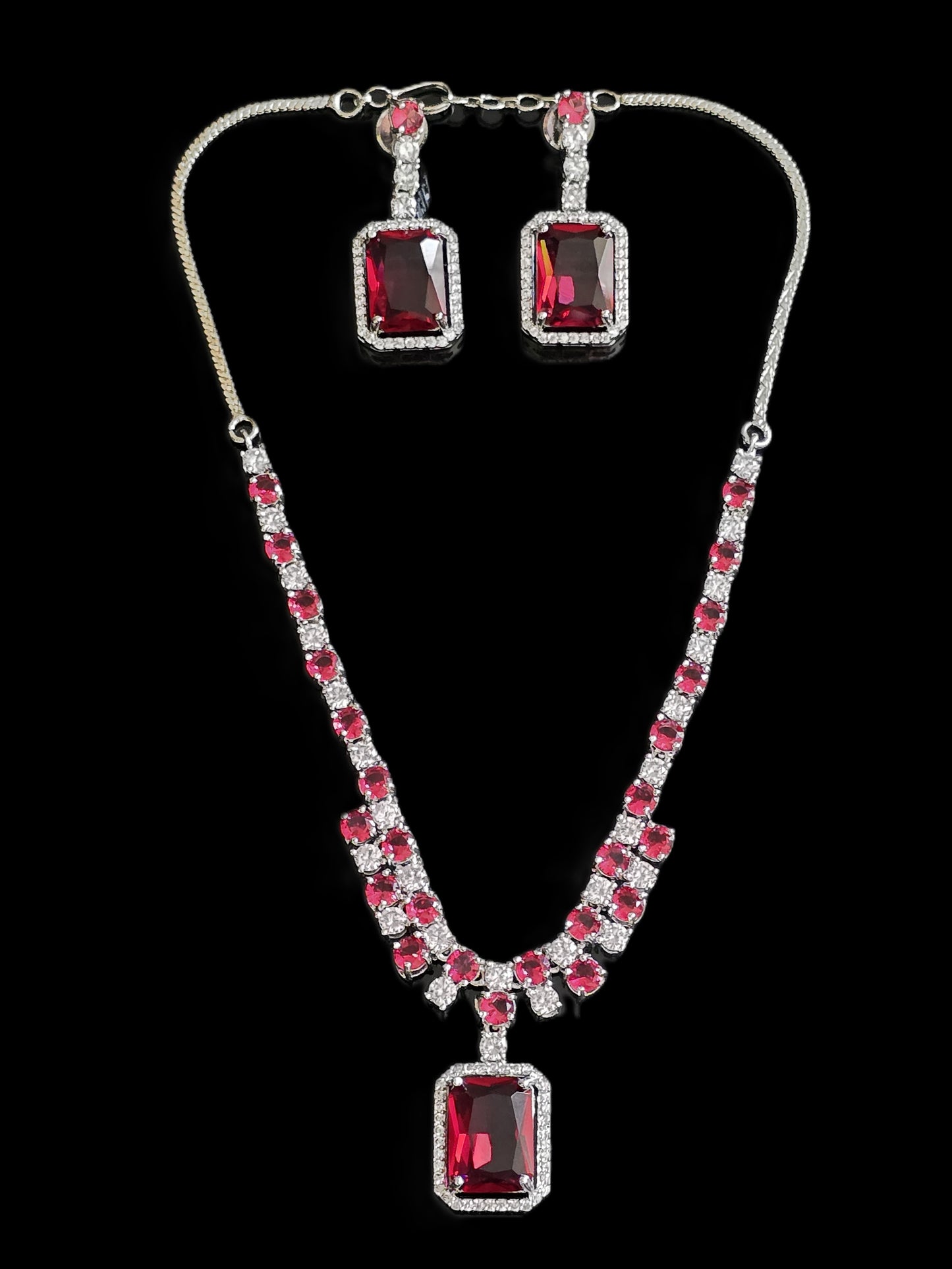 Isabel Crystal Necklace Set