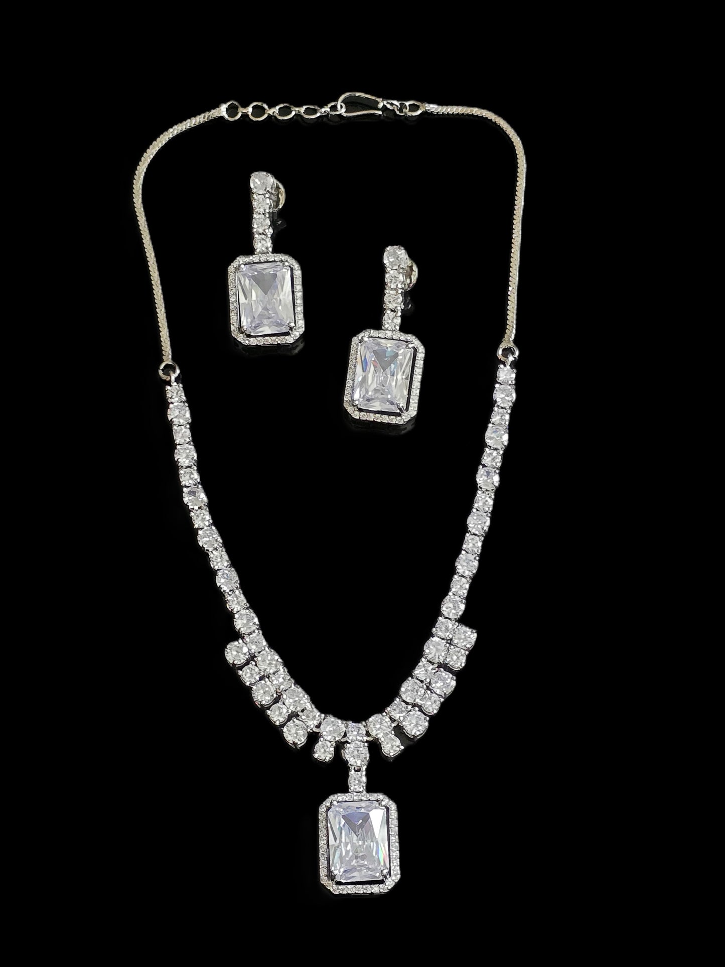 Isabel Crystal Necklace Set