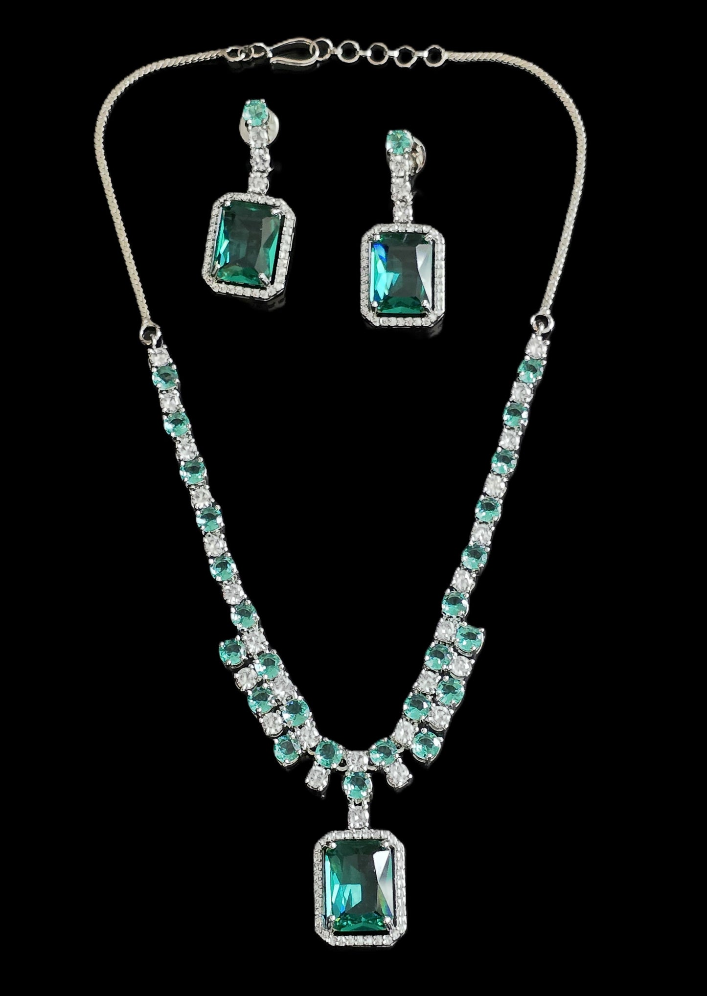 Isabel Crystal Necklace Set