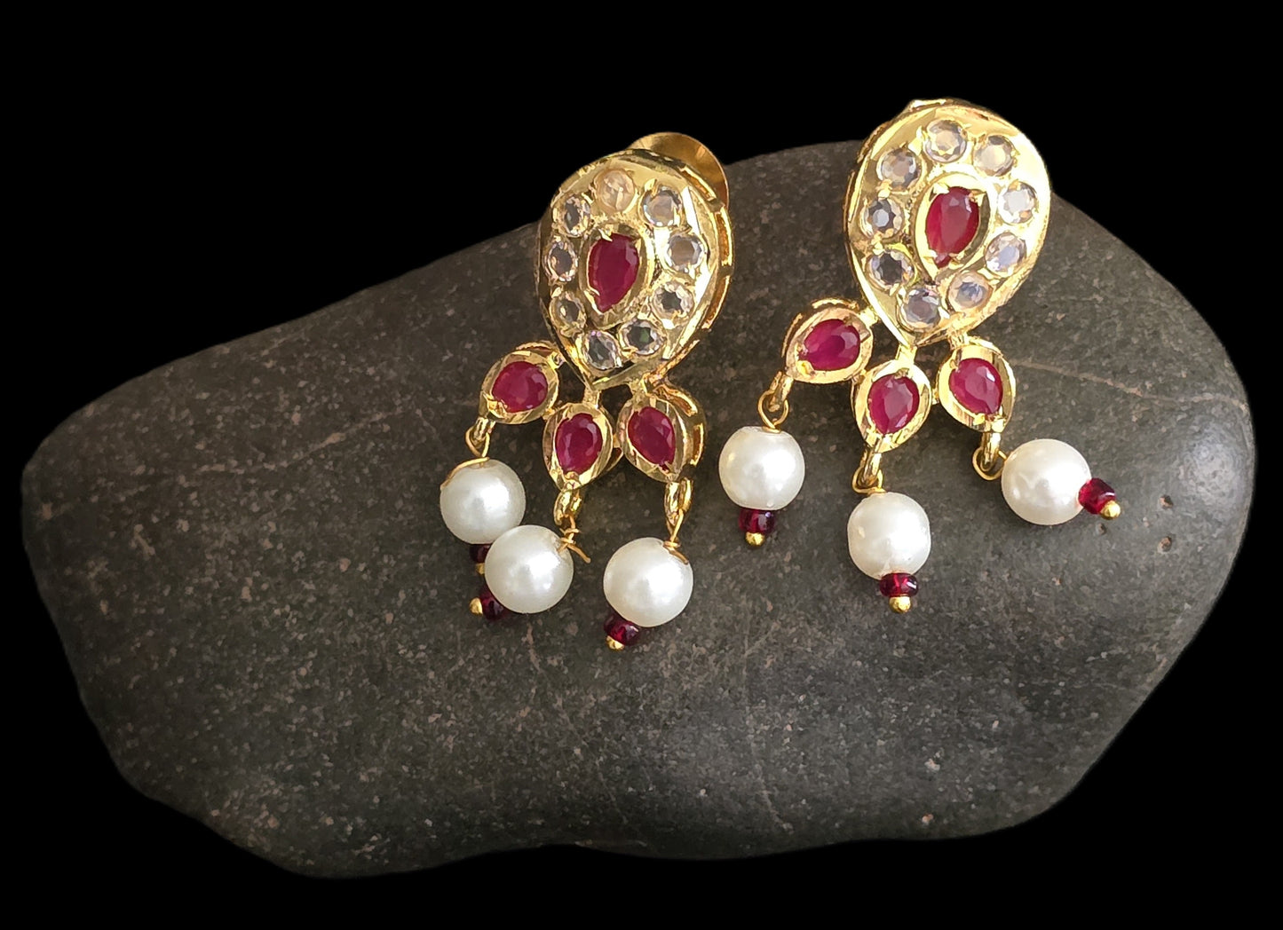 Hyderabadi Jadau Pearl Pendant Set