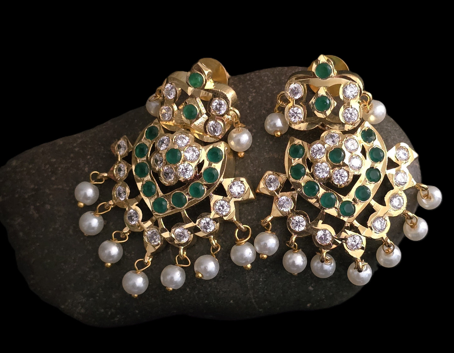 Alice Hyderabadi Jadau Pearl Necklace Set