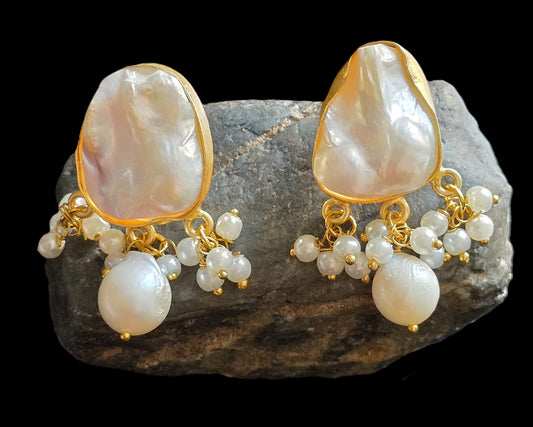 Effie Baroque Pearl Earring