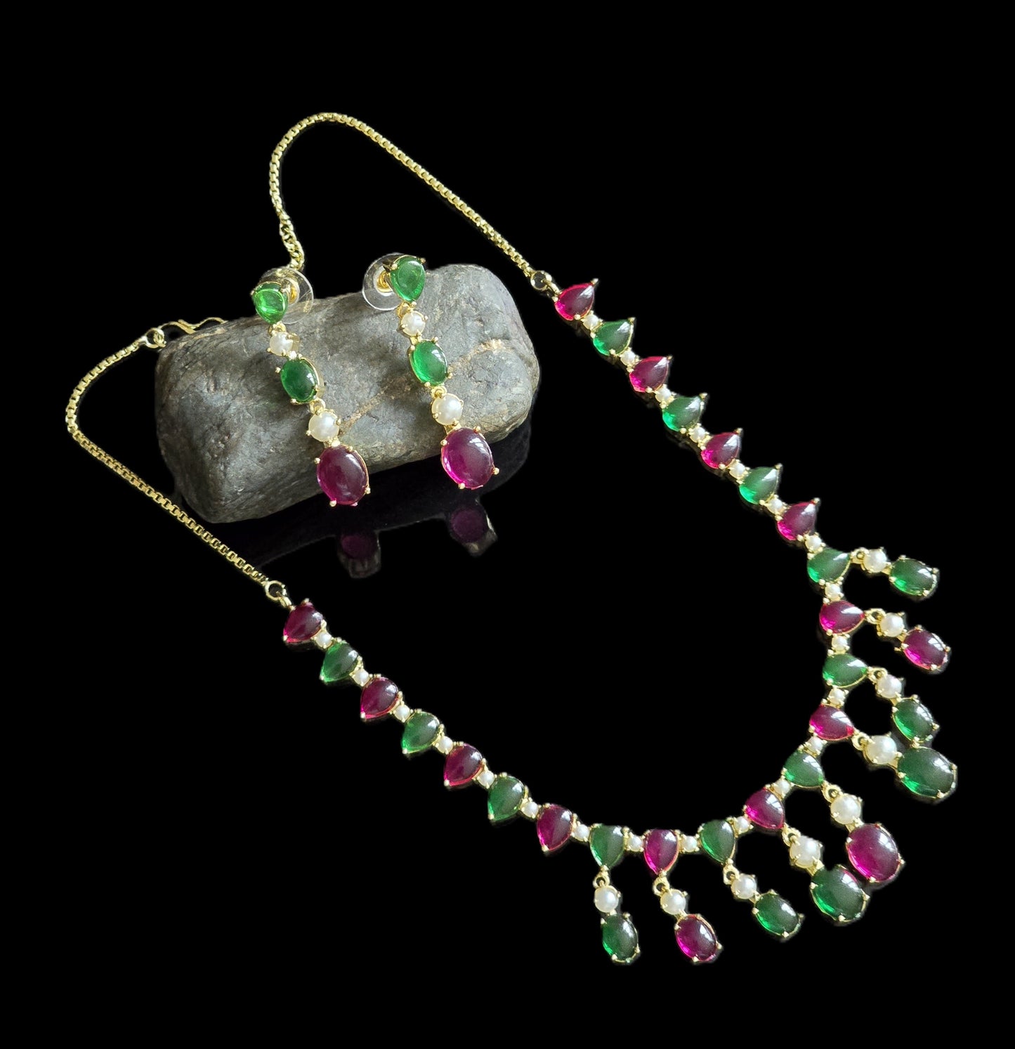 Aisha Kemp Stone Necklace set