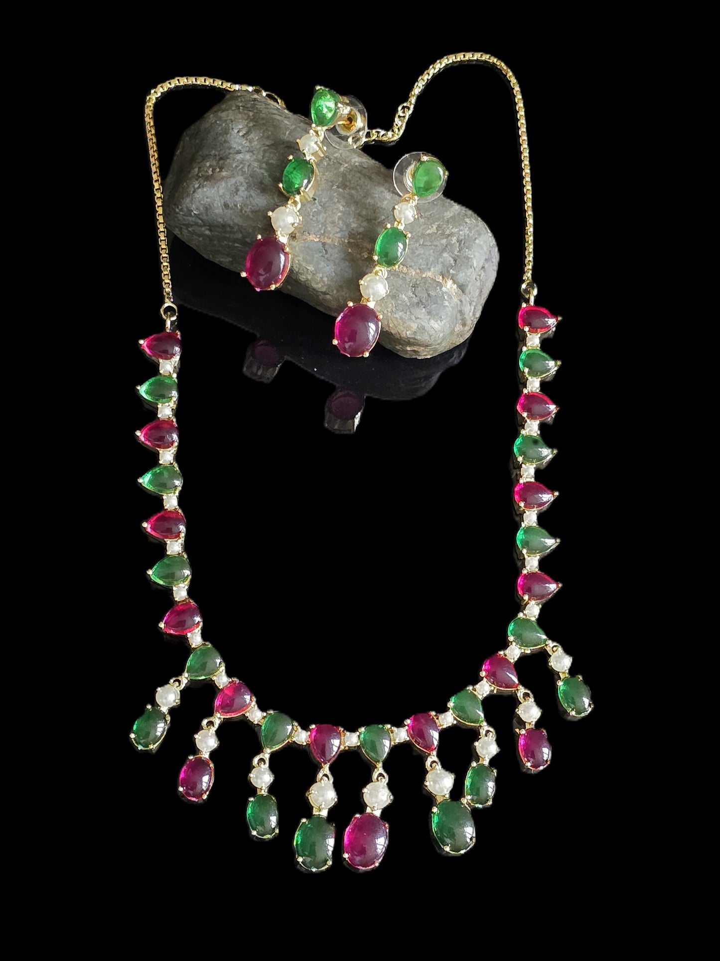 Aisha Kemp Stone Necklace set