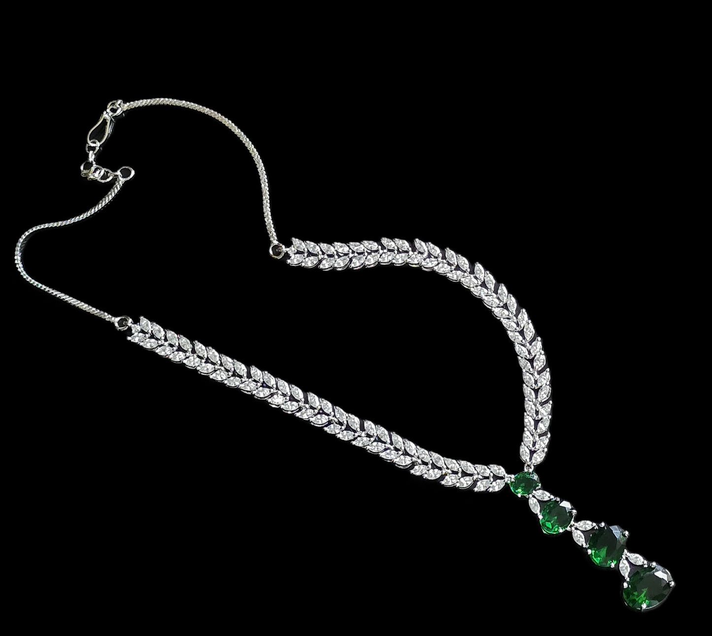 Anne-AD Crystal Necklace Set