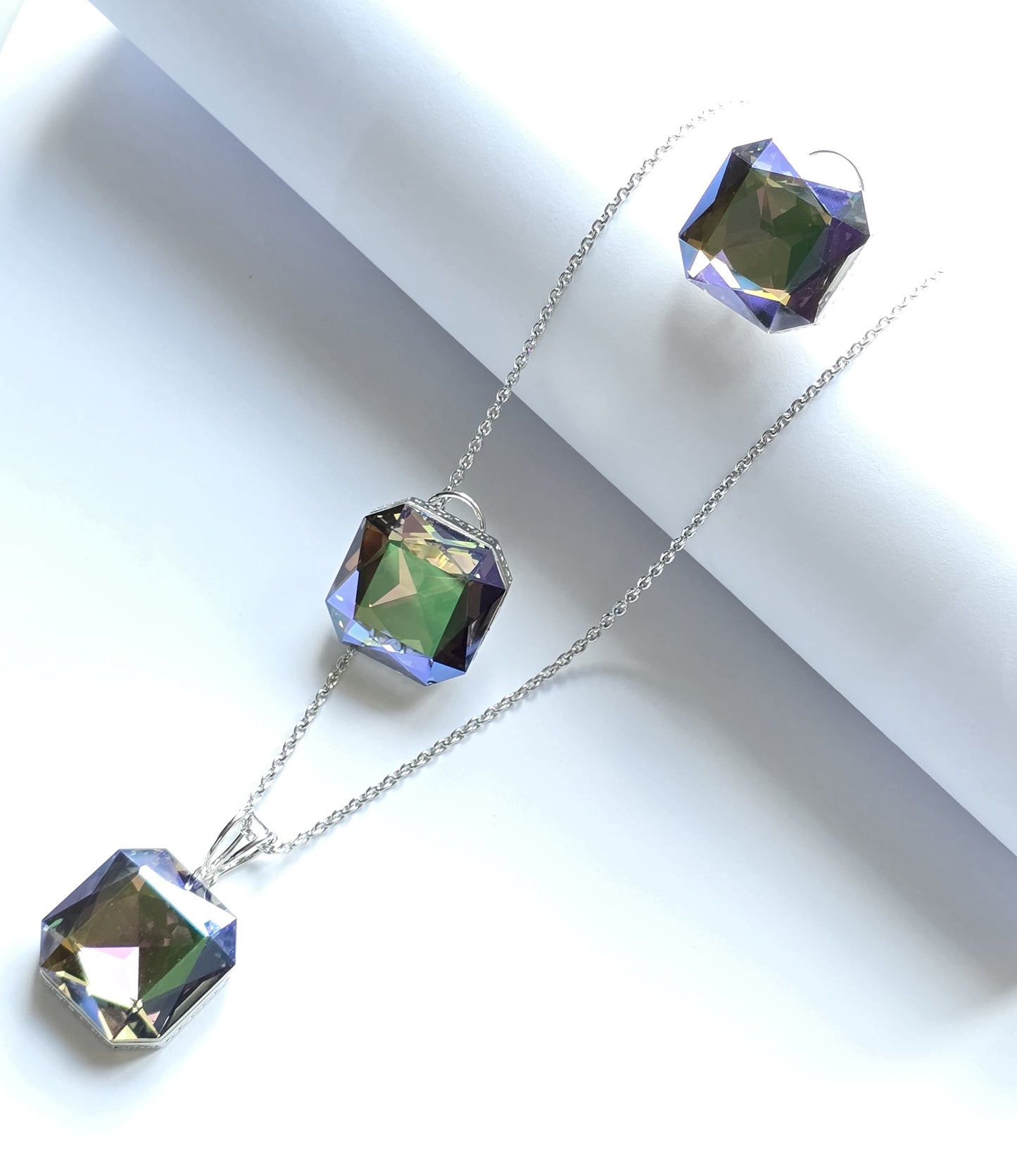Rosalind Giant Crystal Pendant Set