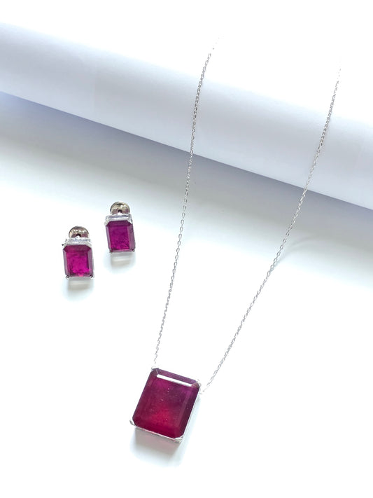 Pippa Doublet Stone Pendant Set