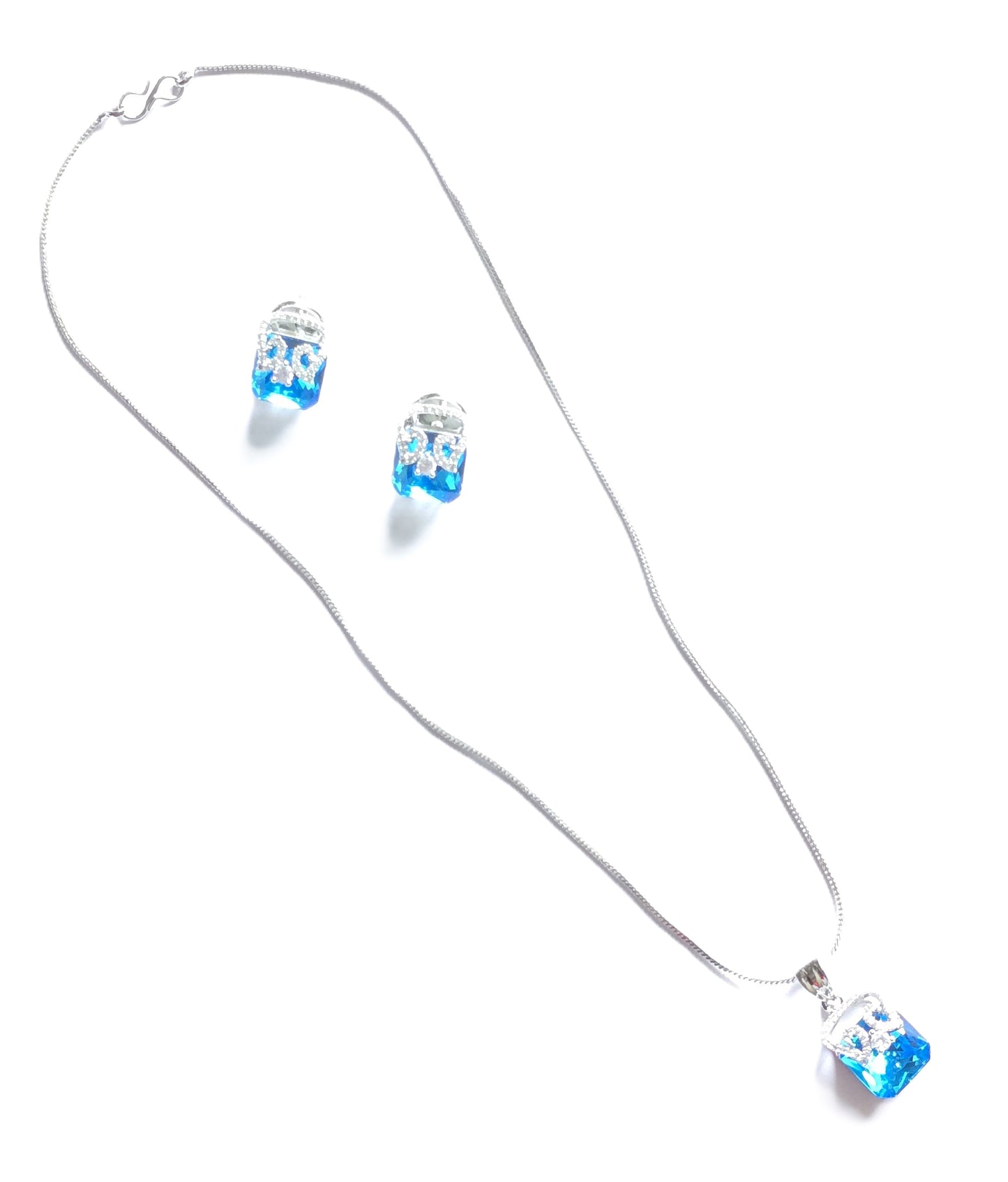 Ella Zircon Crystal Pendant Set