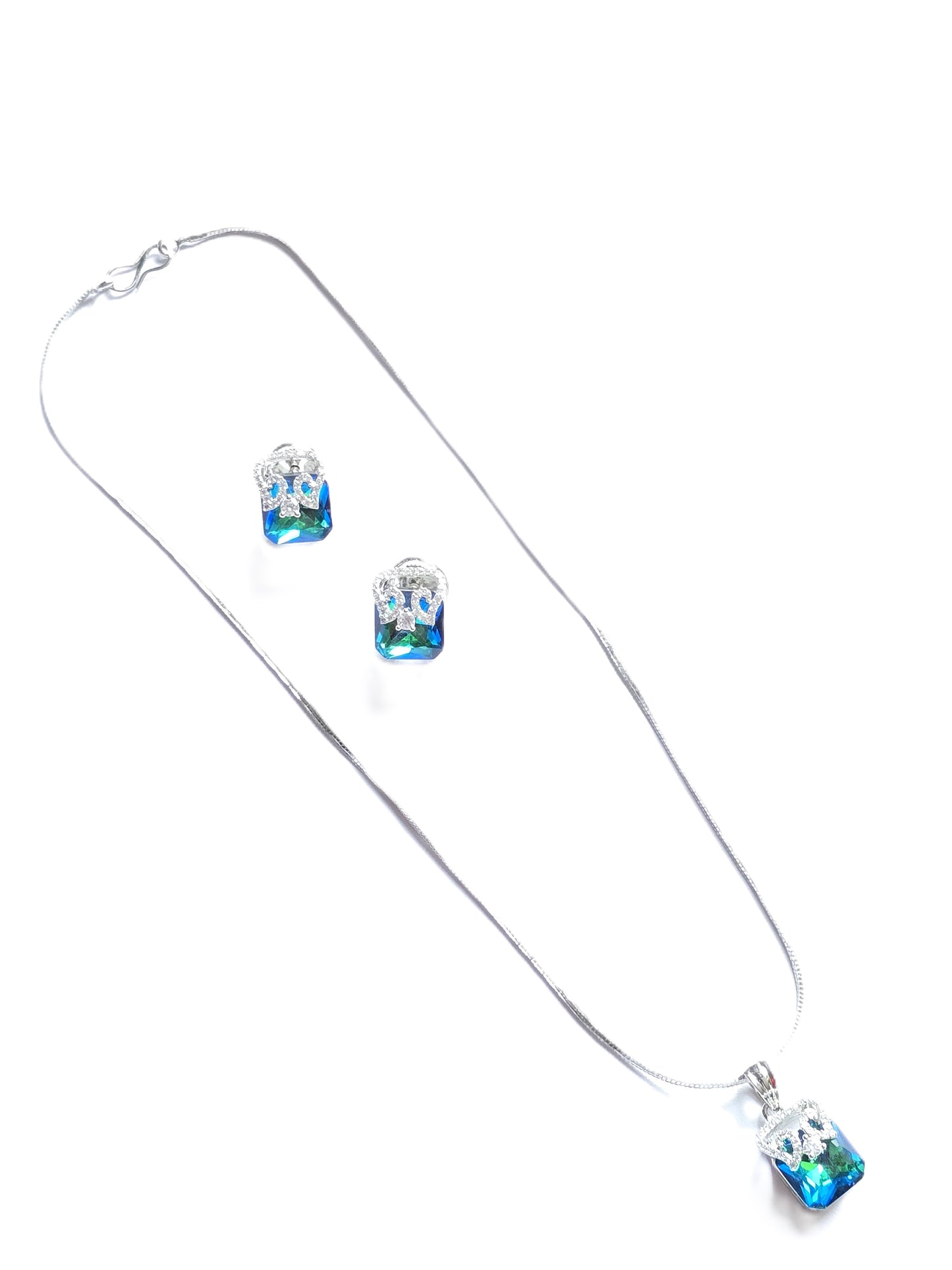 Ella Zircon Crystal Pendant Set