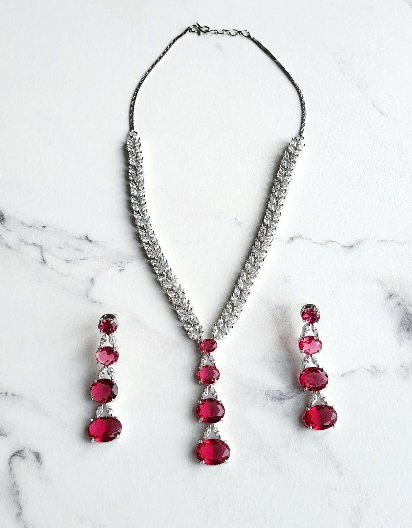 Anne-AD Crystal Necklace Set