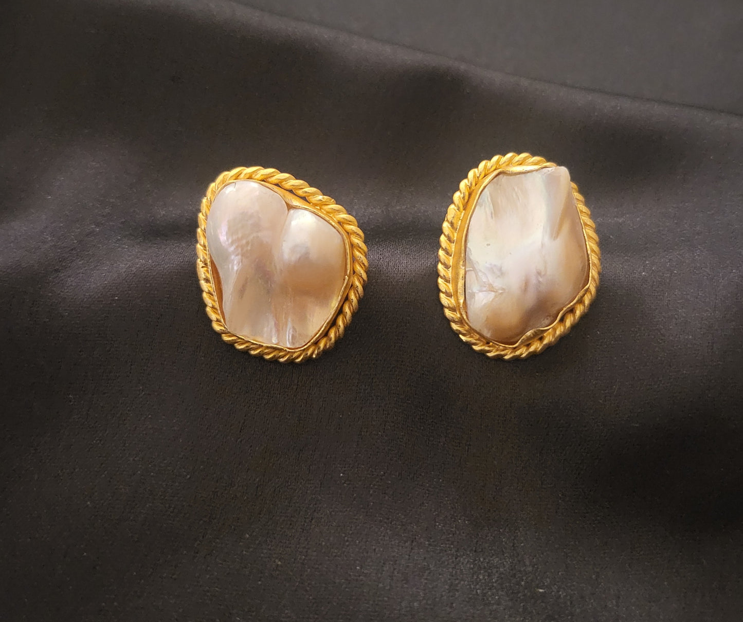 Baroque Pearl Stud-1