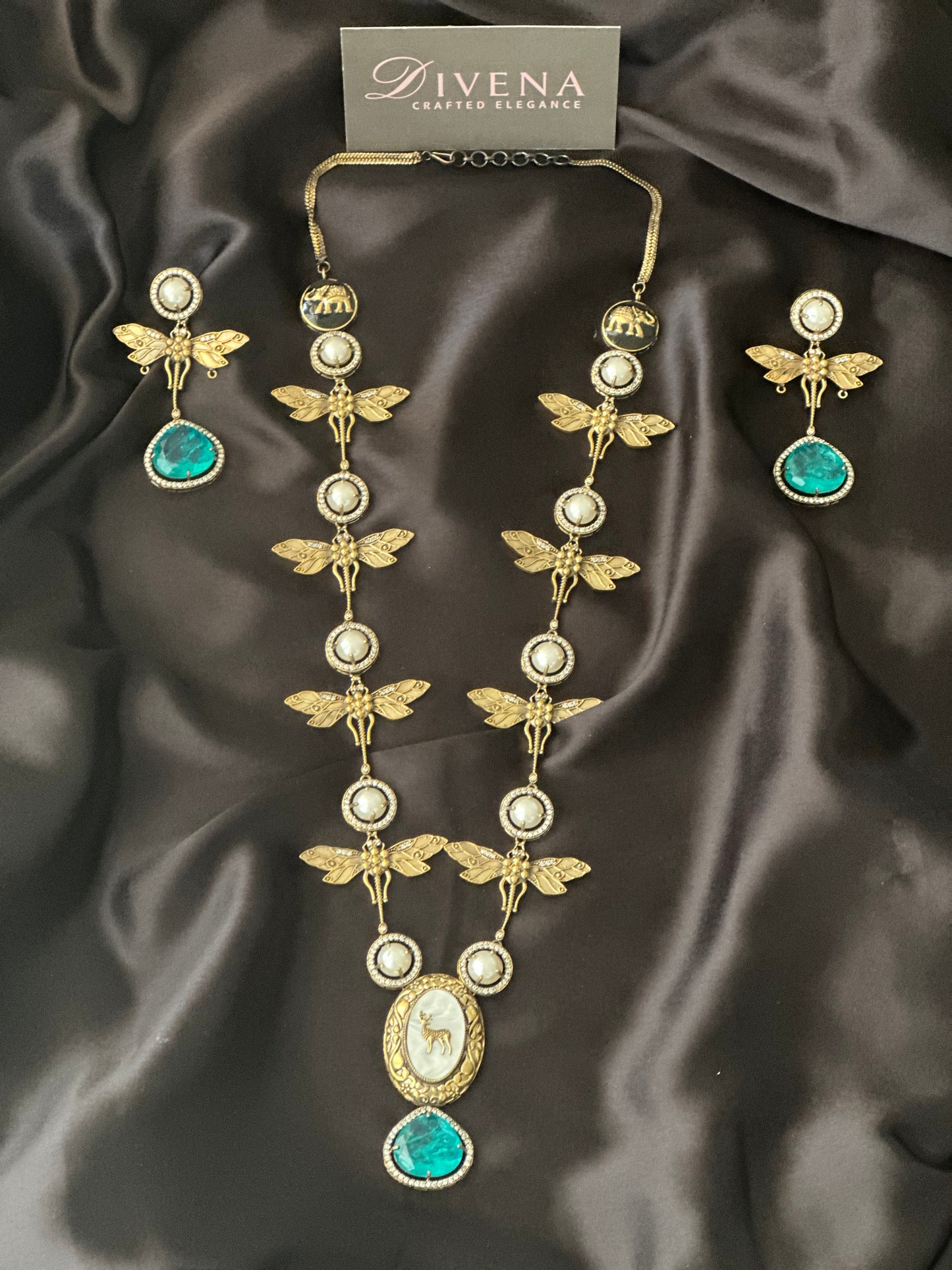 Zara Celebrity Inspired Fusion Necklace Set with MOP & Doublet Stone