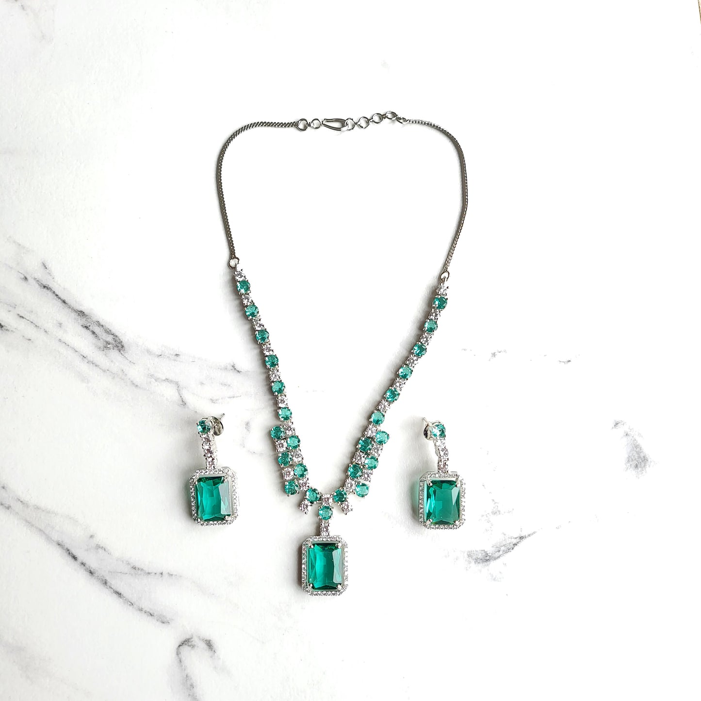 Poppy Crystal Necklace Set