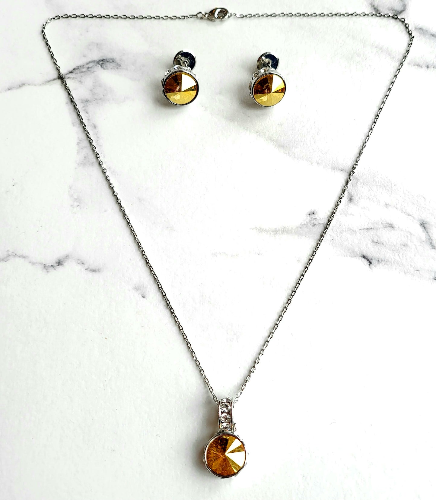 Primrose Solitaire Crystal Pendant Set