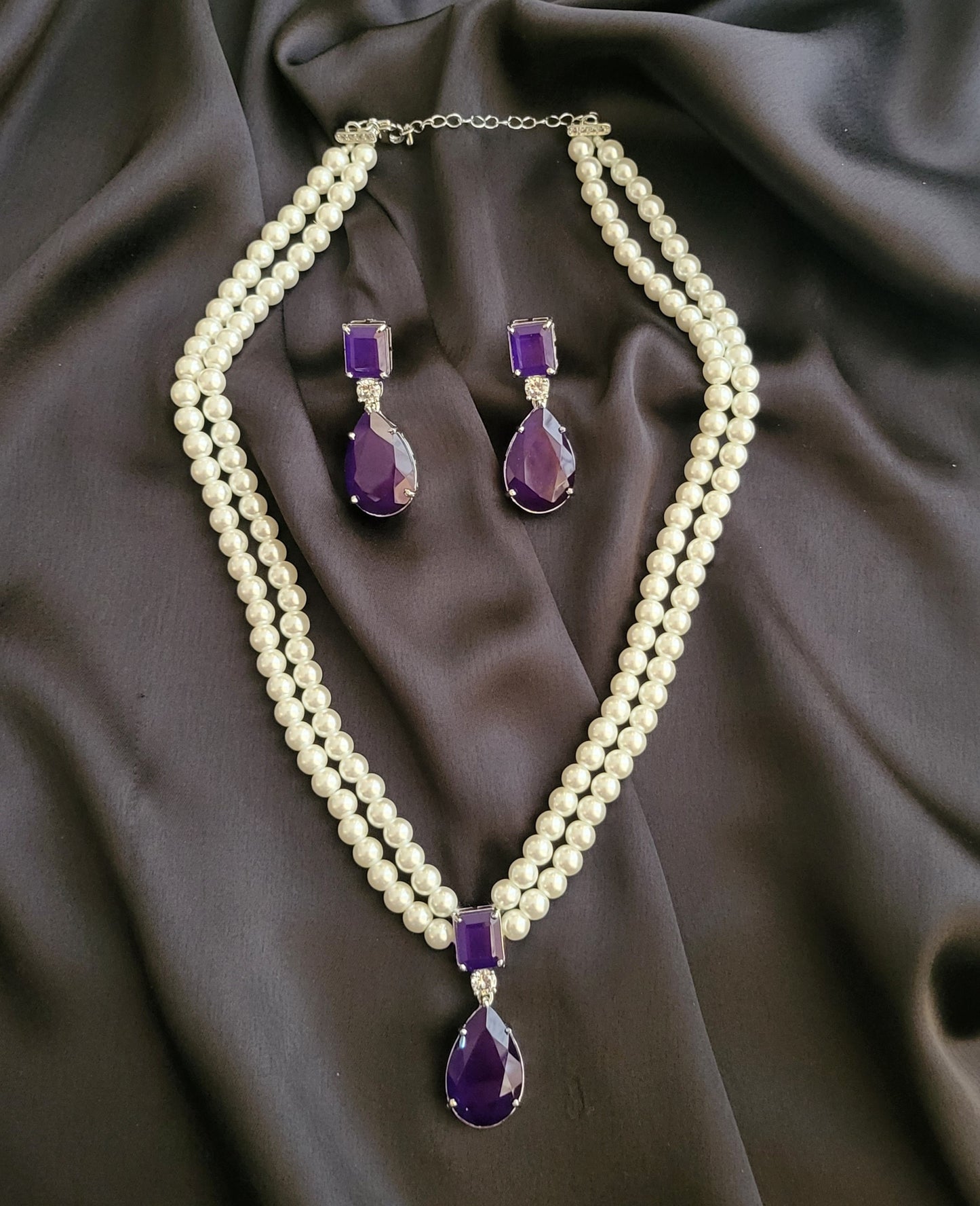 Sydney Pearl Necklace with Doublet Stone