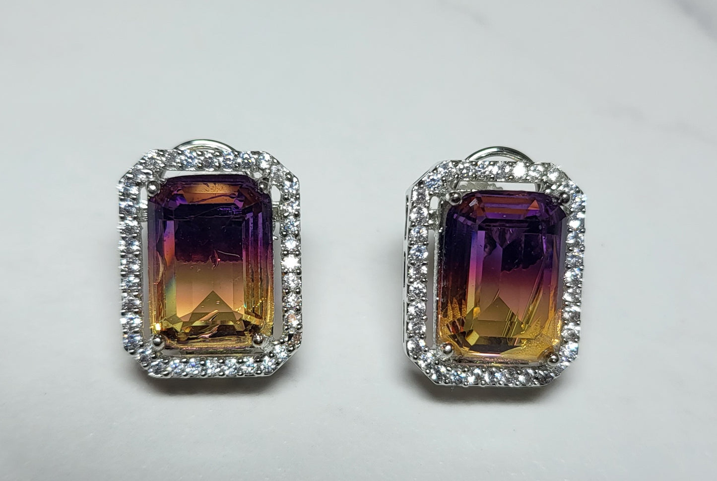 Dual Shade Crystal Studs