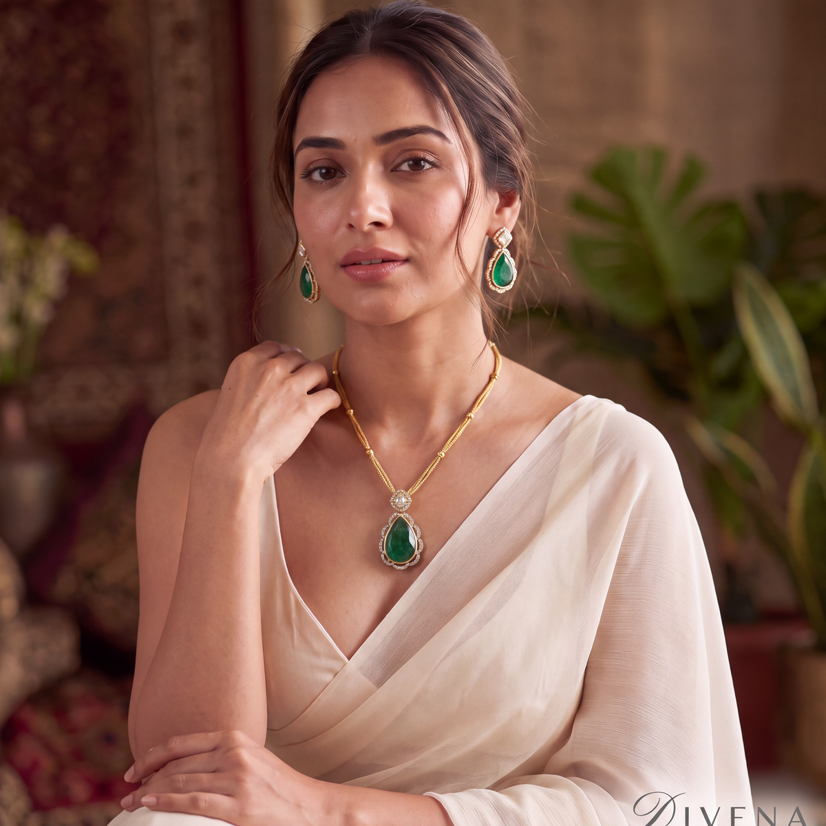 Claudia Doublet Pendant Set