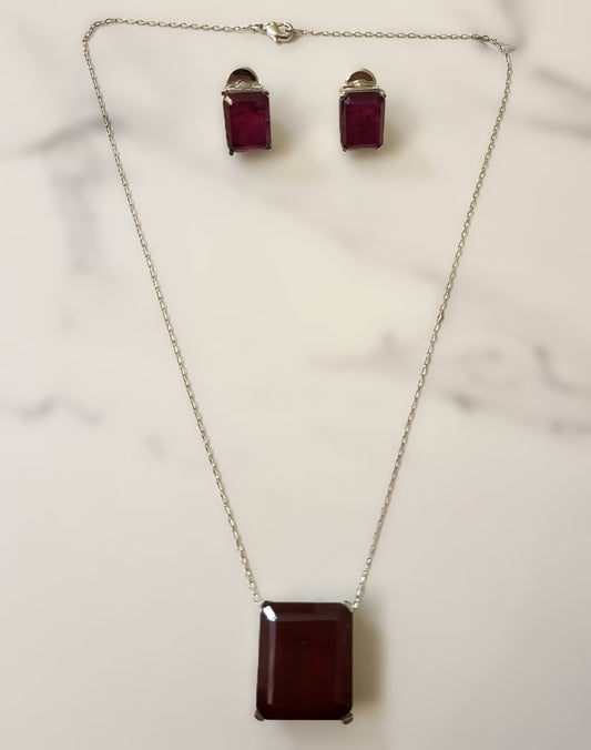 Pippa Doublet Stone Pendant Set