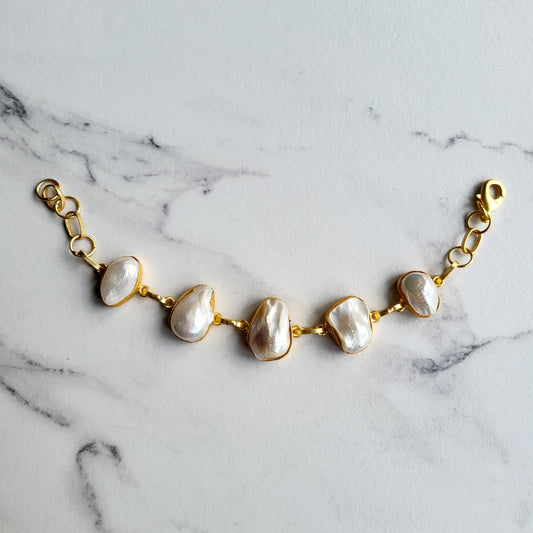 Evelyn Baroque Pearl Bracelet