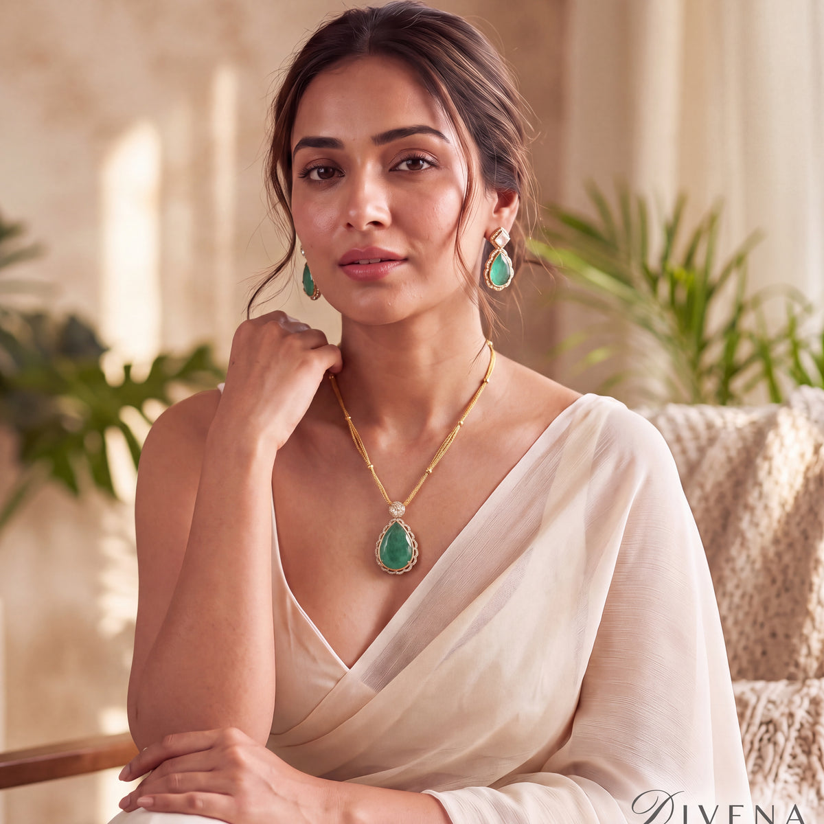 Claudia Doublet Pendant Set