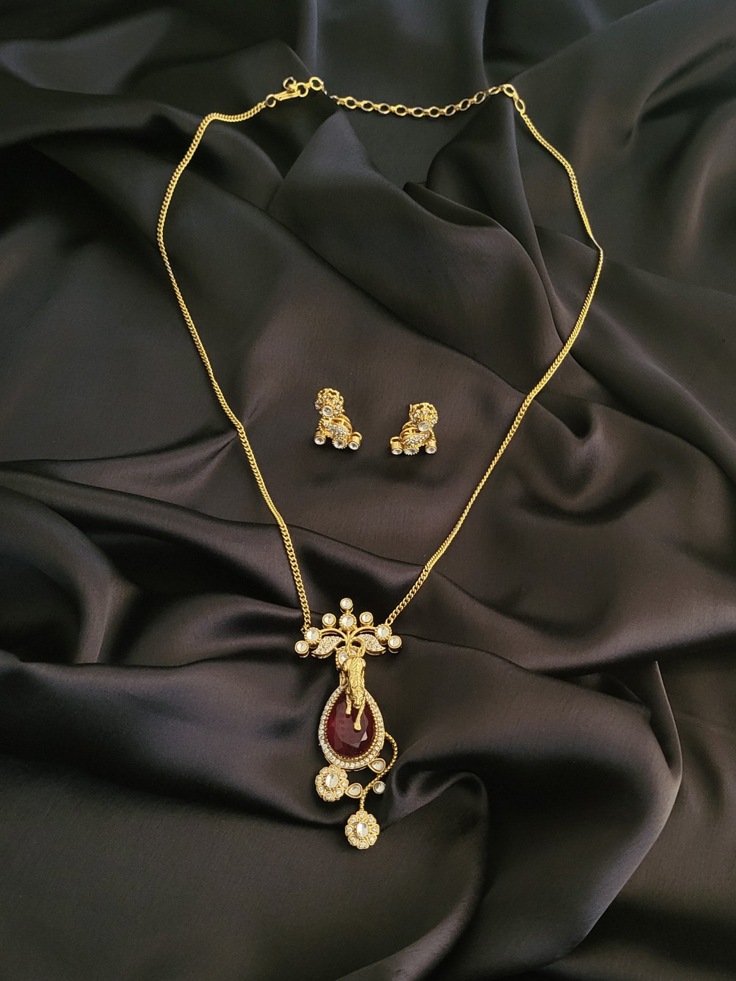 Polki Pendant Set