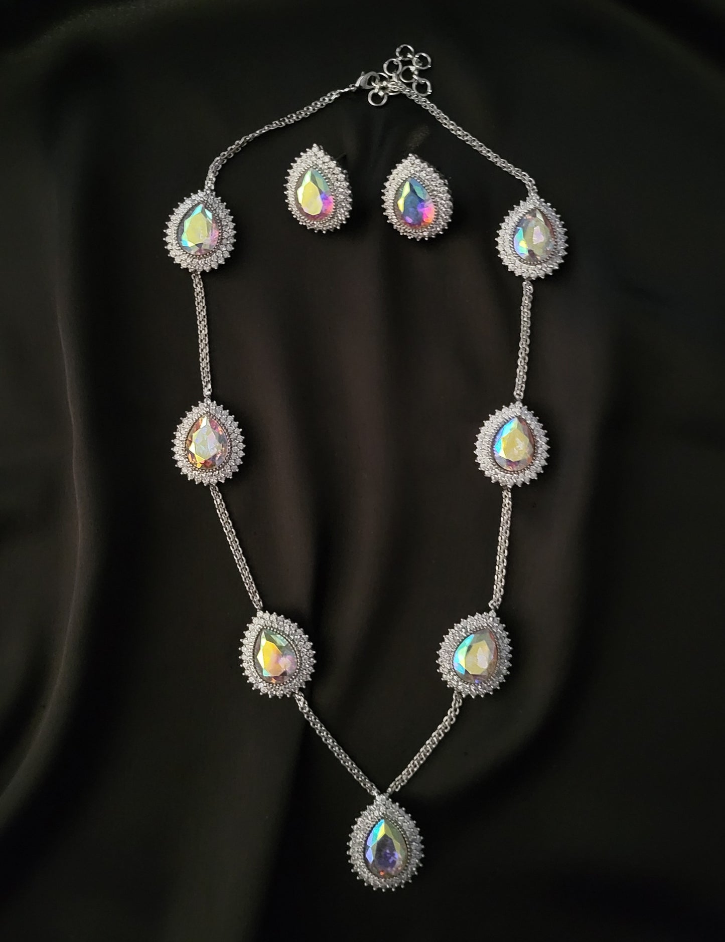 Valerie Premium Crystal Necklace Set