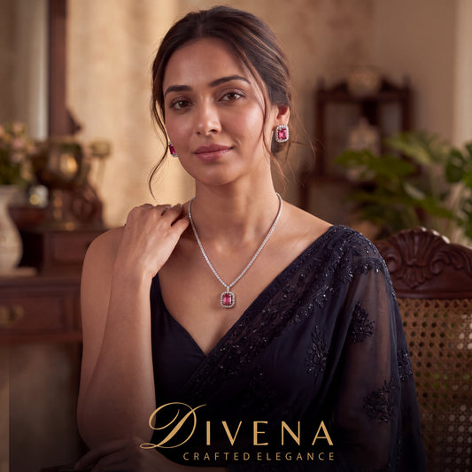 Clara Moissanite Pendant Set