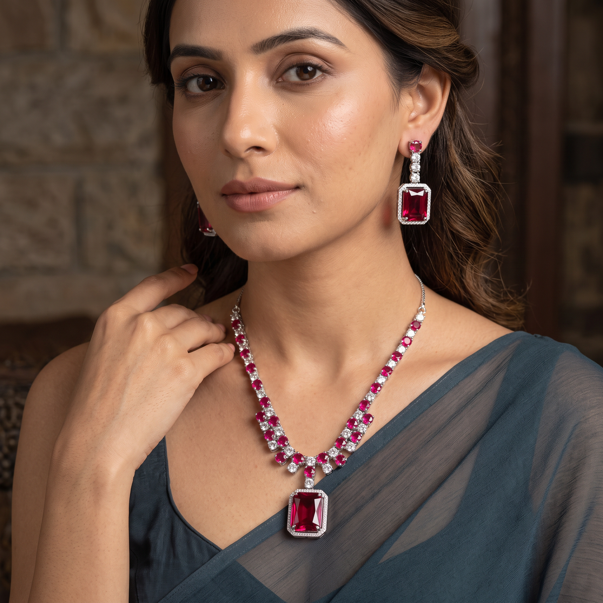 Isabel Crystal Necklace Set